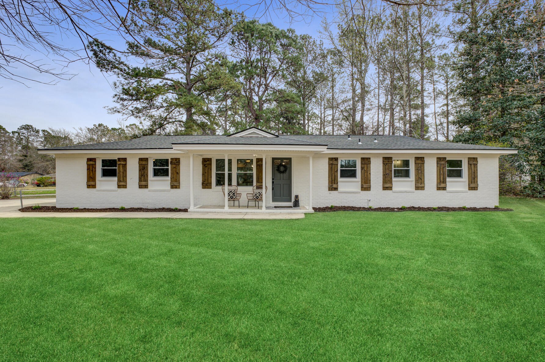 217 Logan Dr, Summerville, SC 29483-3066