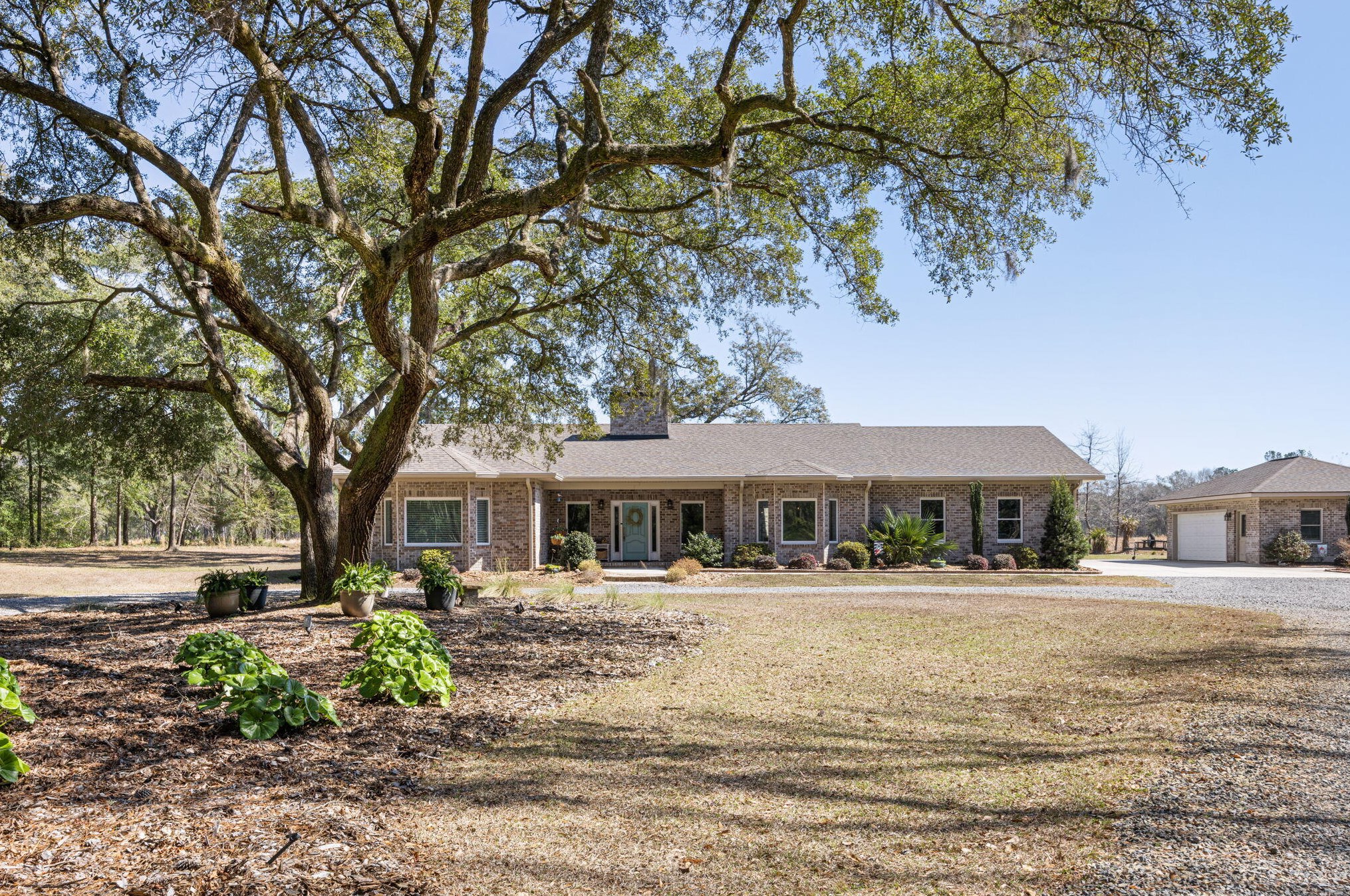 1420 Polly Point Rd, Wadmalaw Is, SC 29487