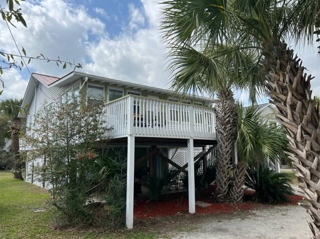2204 Jenkins St, Edisto, SC 29438-3411