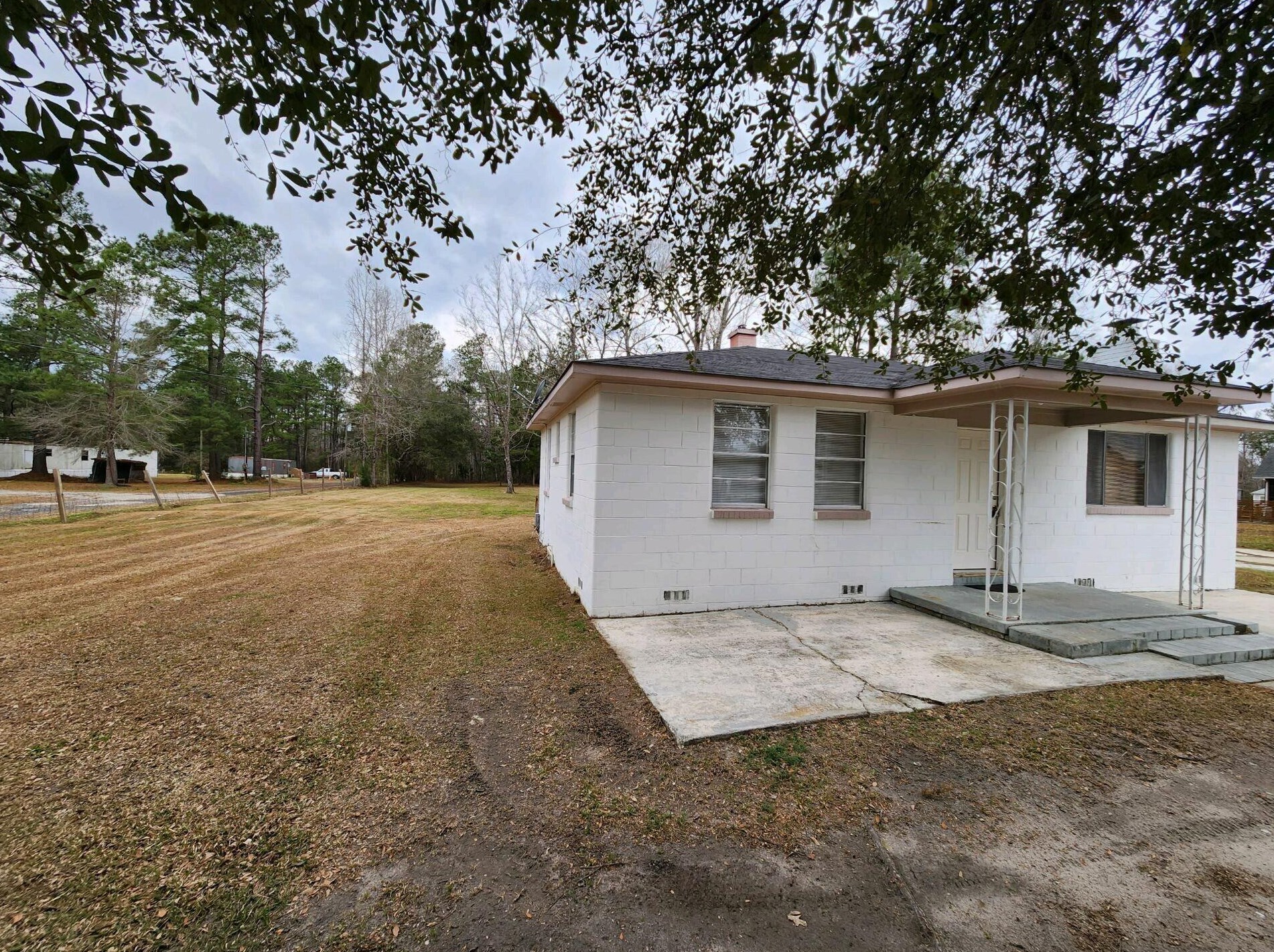 1382 Old Cherry Hill Rd, Moncks Corner, SC 29461