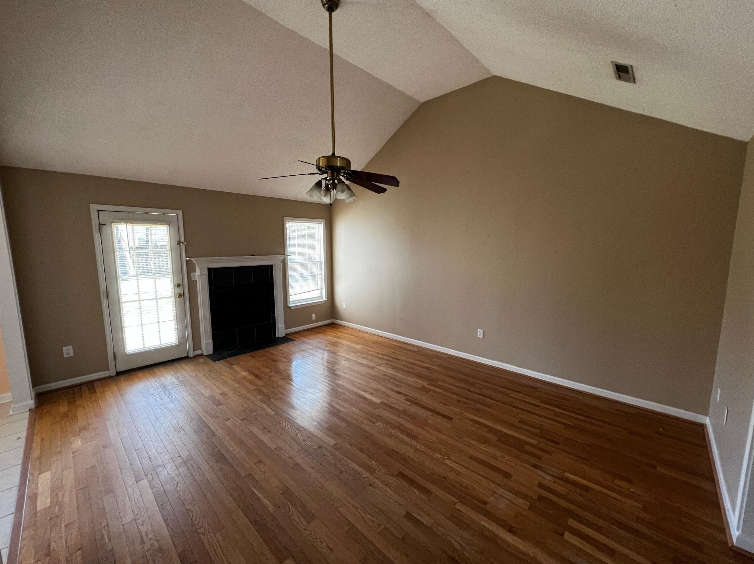667 Ponderosa Dr, Charleston SC  29414-5102 exterior