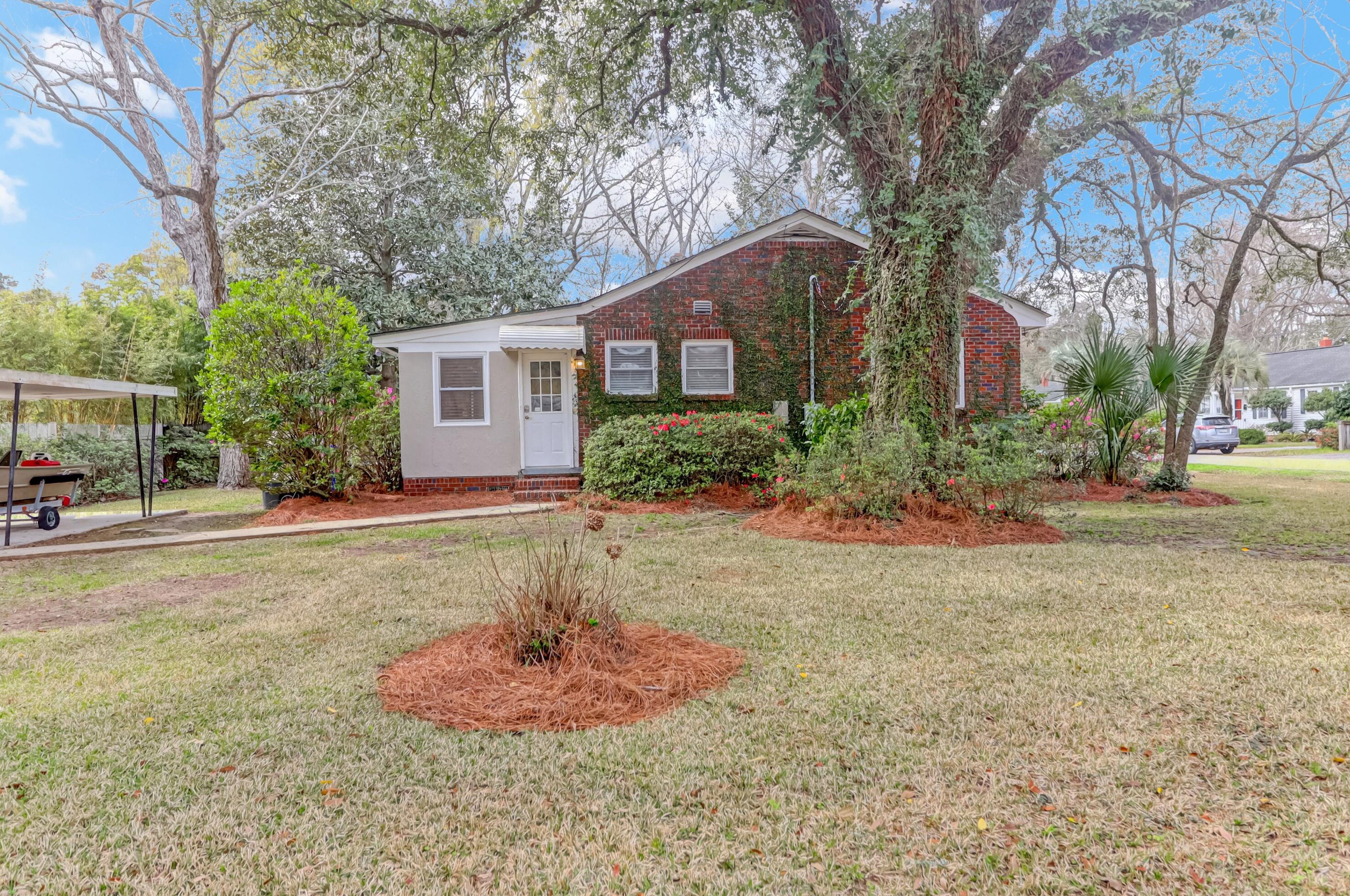 11 Rosedale Dr, Charleston, SC 29407-7280