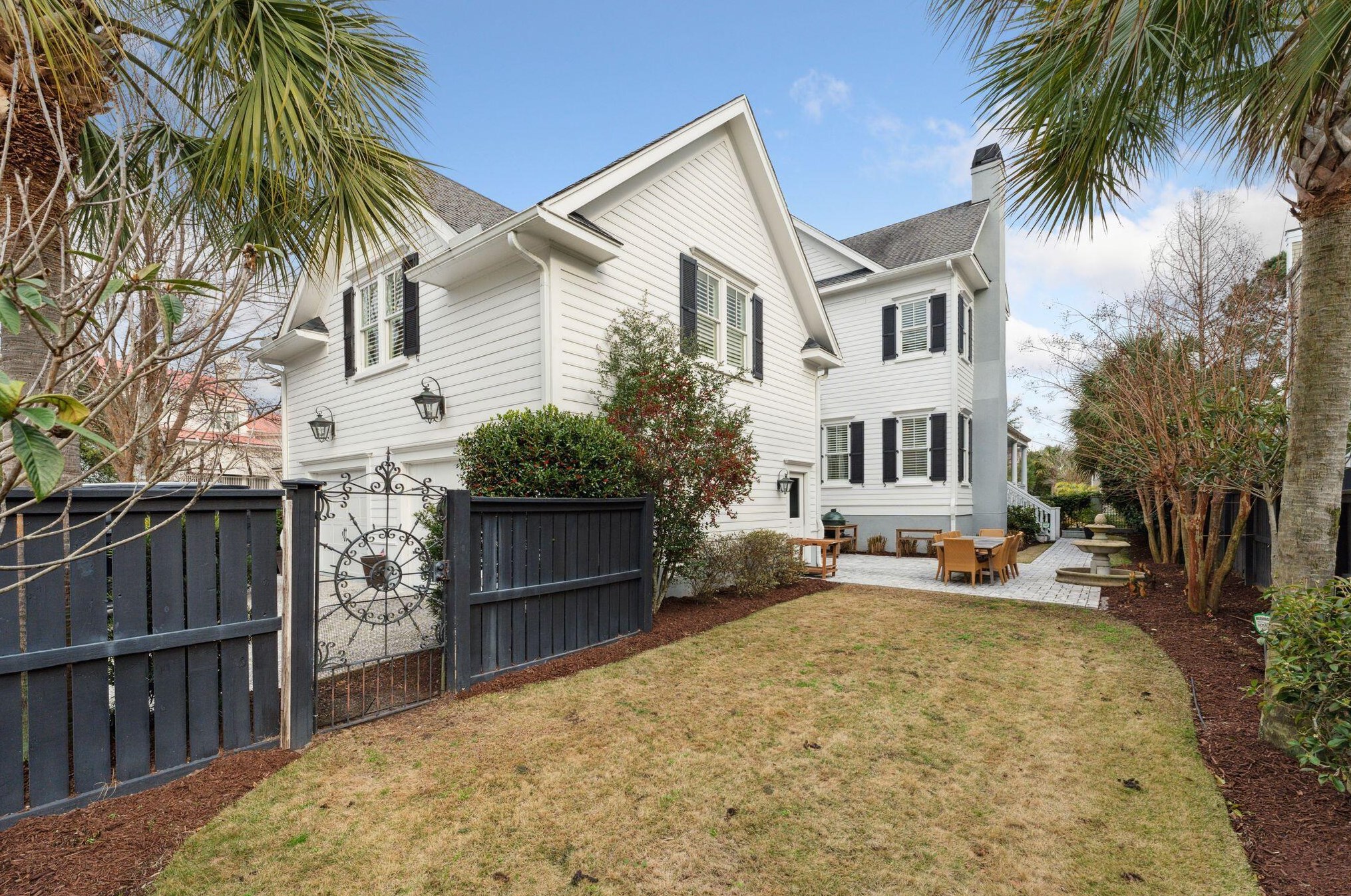 139 King George St, Charleston SC  29492-8139 exterior