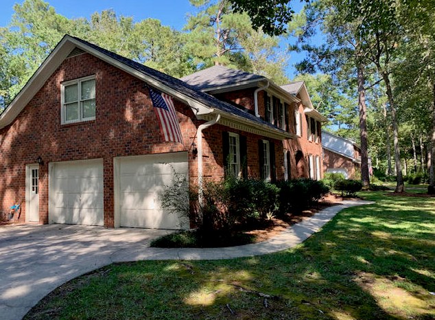 323 Middleton Blvd, Summerville SC  29485-8027 exterior