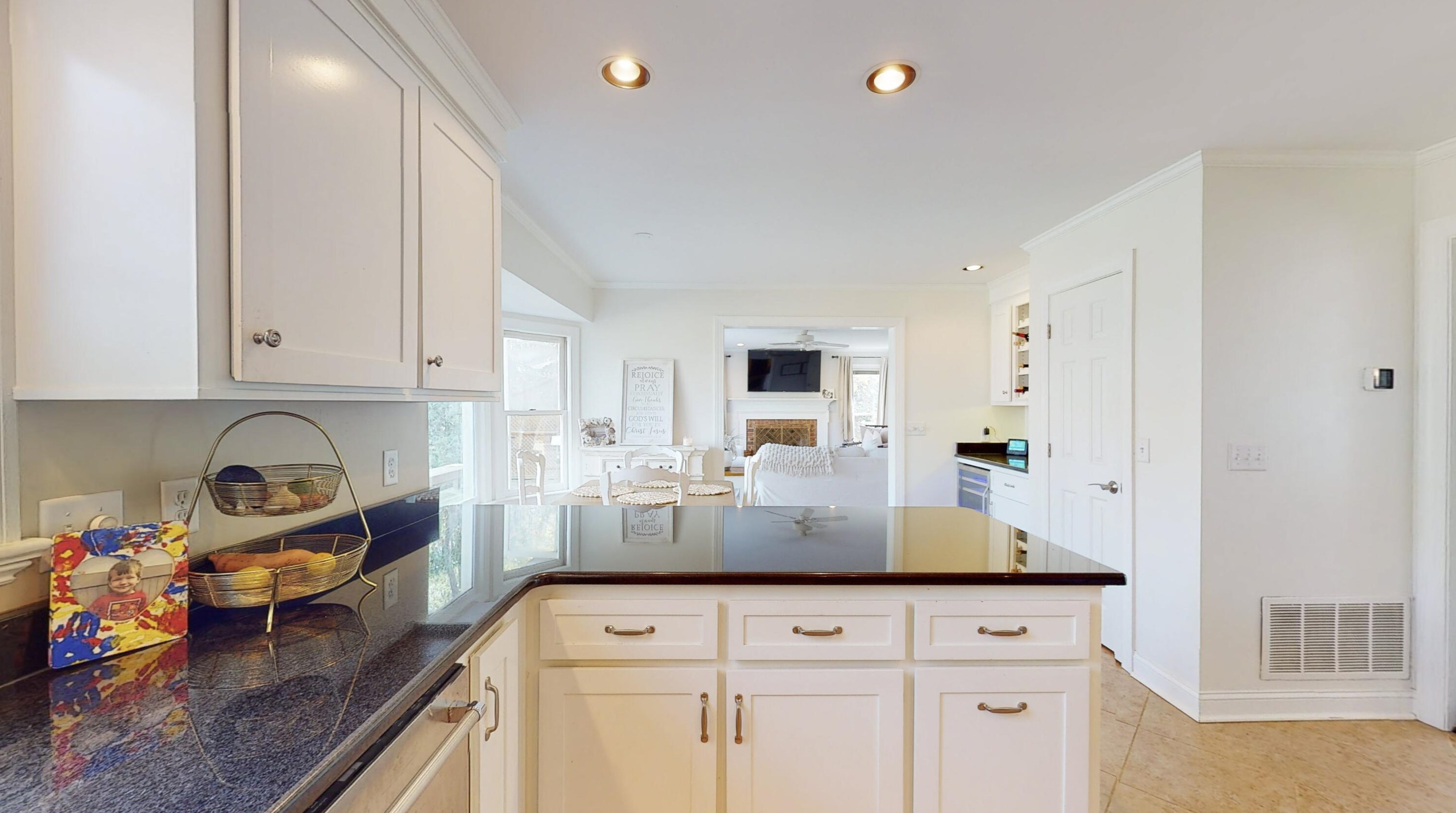323 Middleton Blvd, Summerville SC  29485-8027 exterior