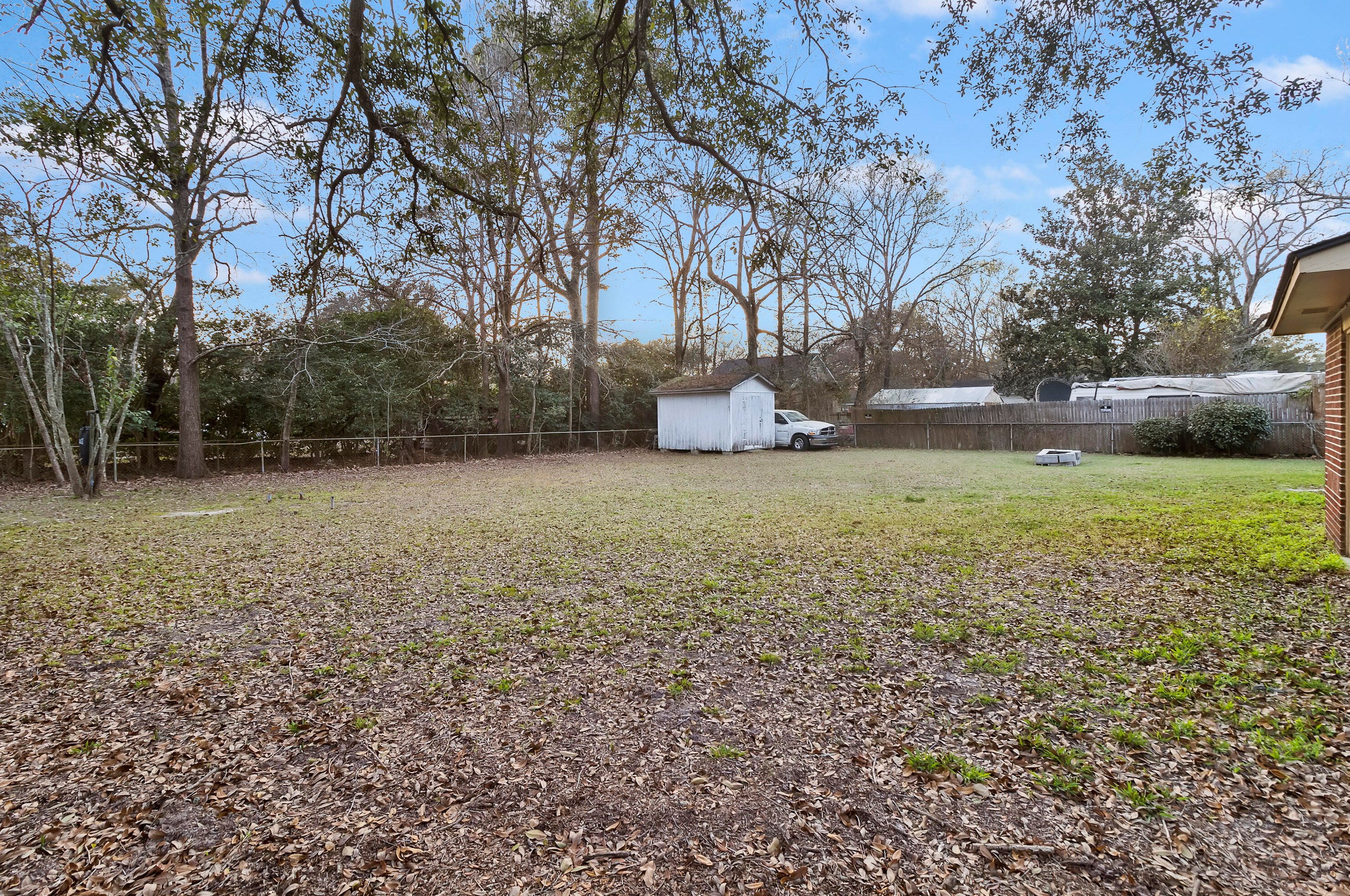 2619 Church Crk Dr, Charleston SC exterior