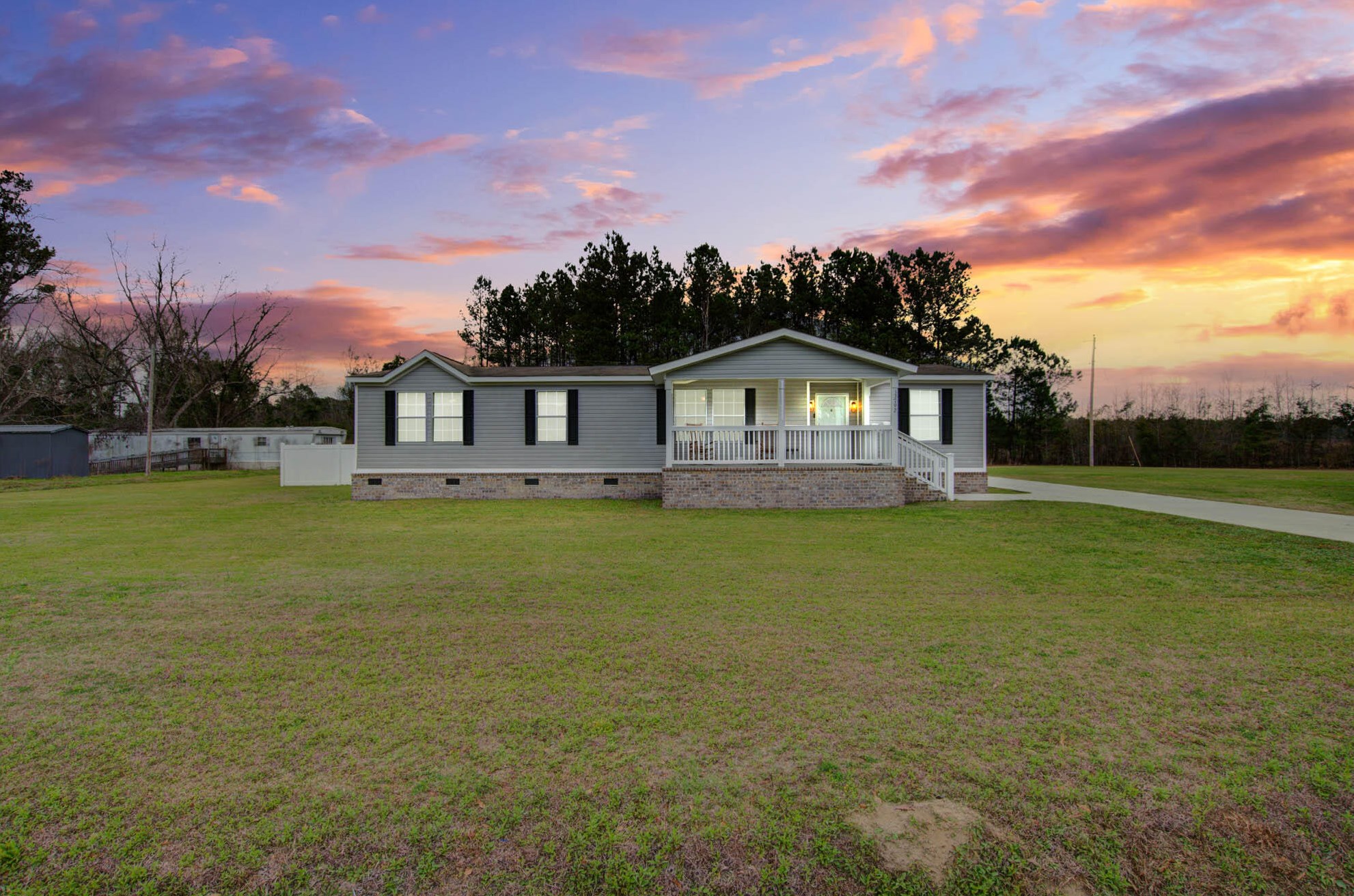 13792 Sniders Hwy, Moselle, SC 29929