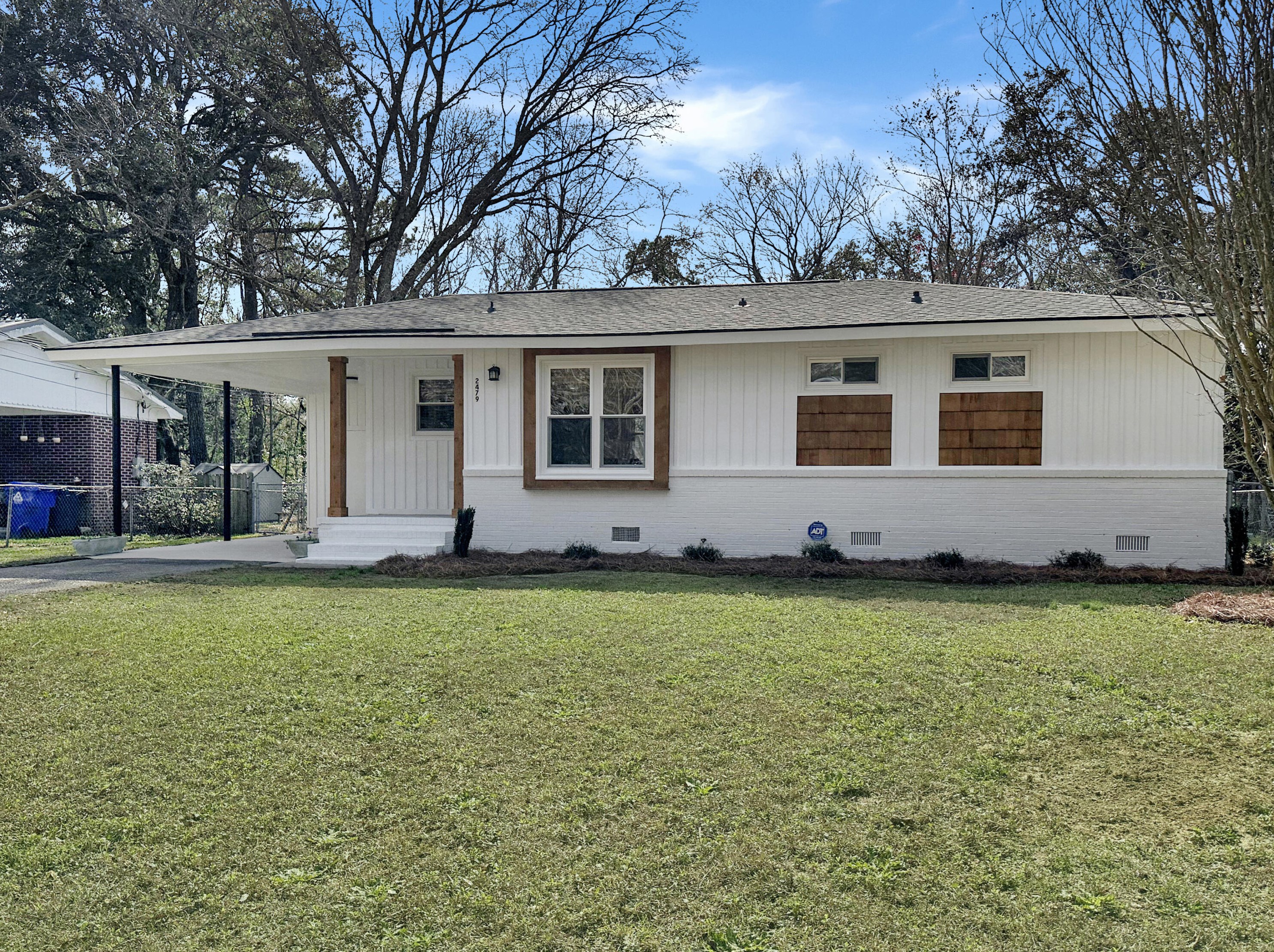 2479 Lantern St, Charleston SC  29414-4819 exterior
