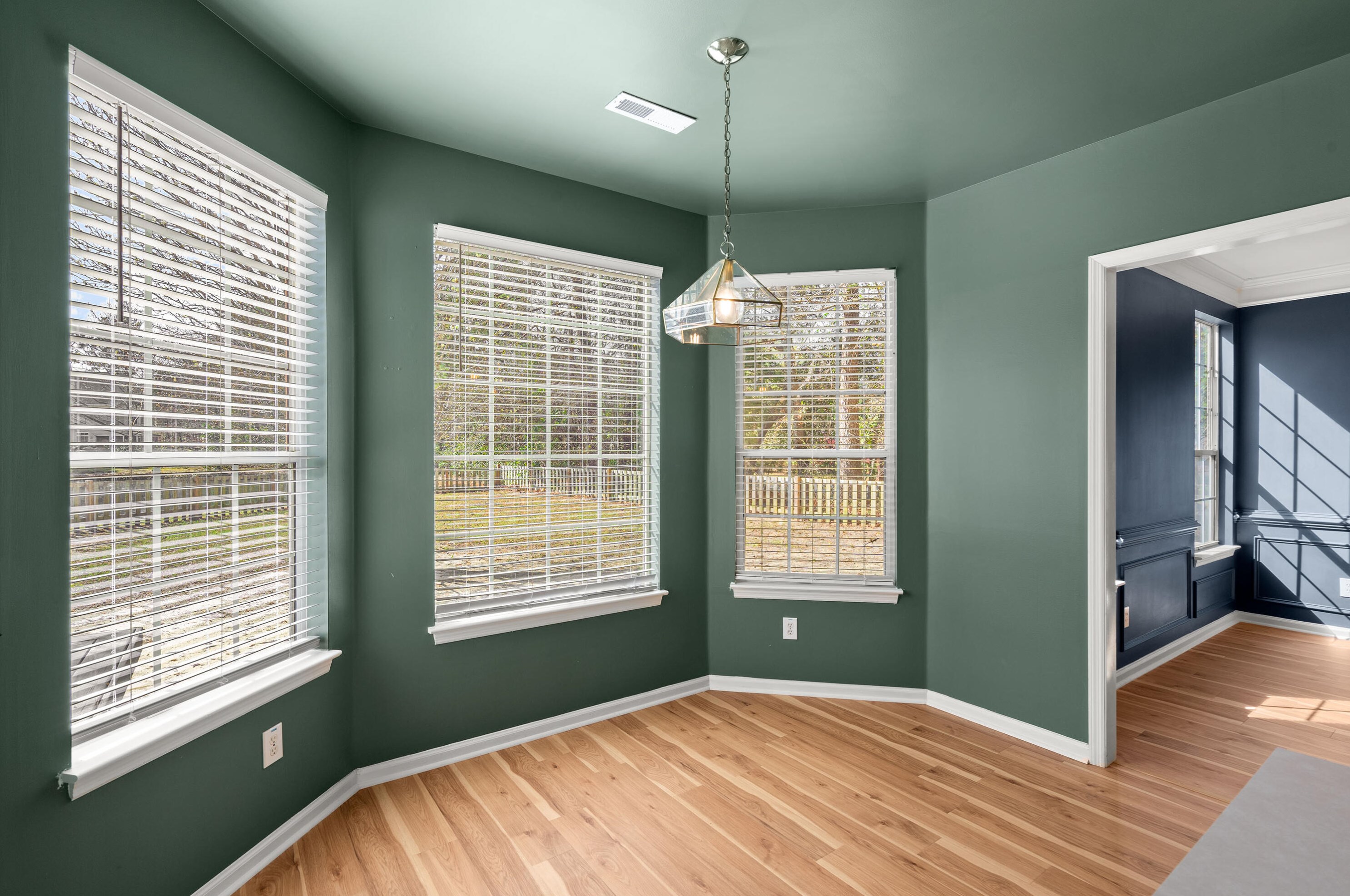 100 Evesham Dr, Summerville SC  29485-5846 exterior