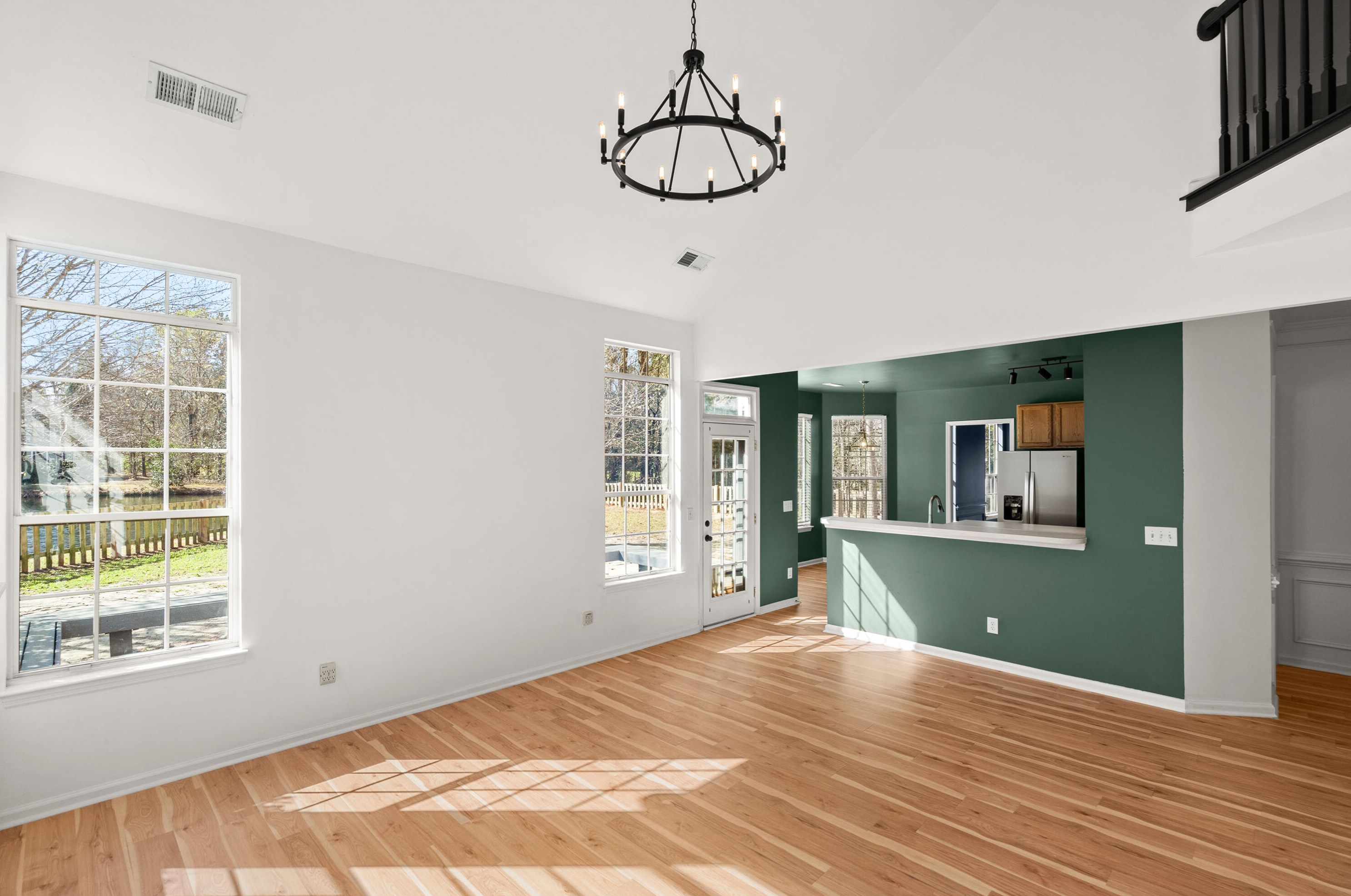 100 Evesham Dr, Summerville SC  29485-5846 exterior