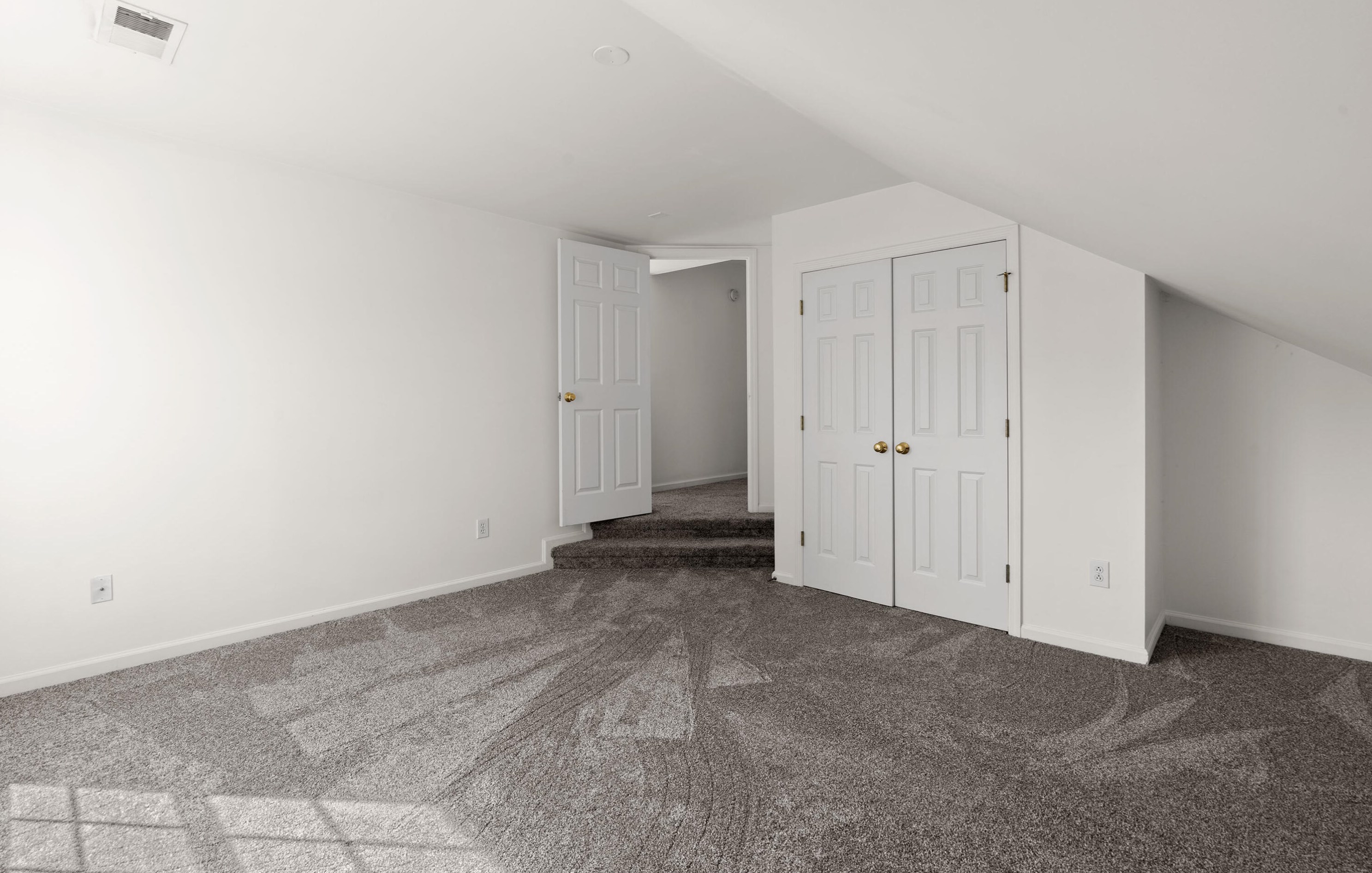 100 Evesham Dr, Summerville SC  29485-5846 exterior