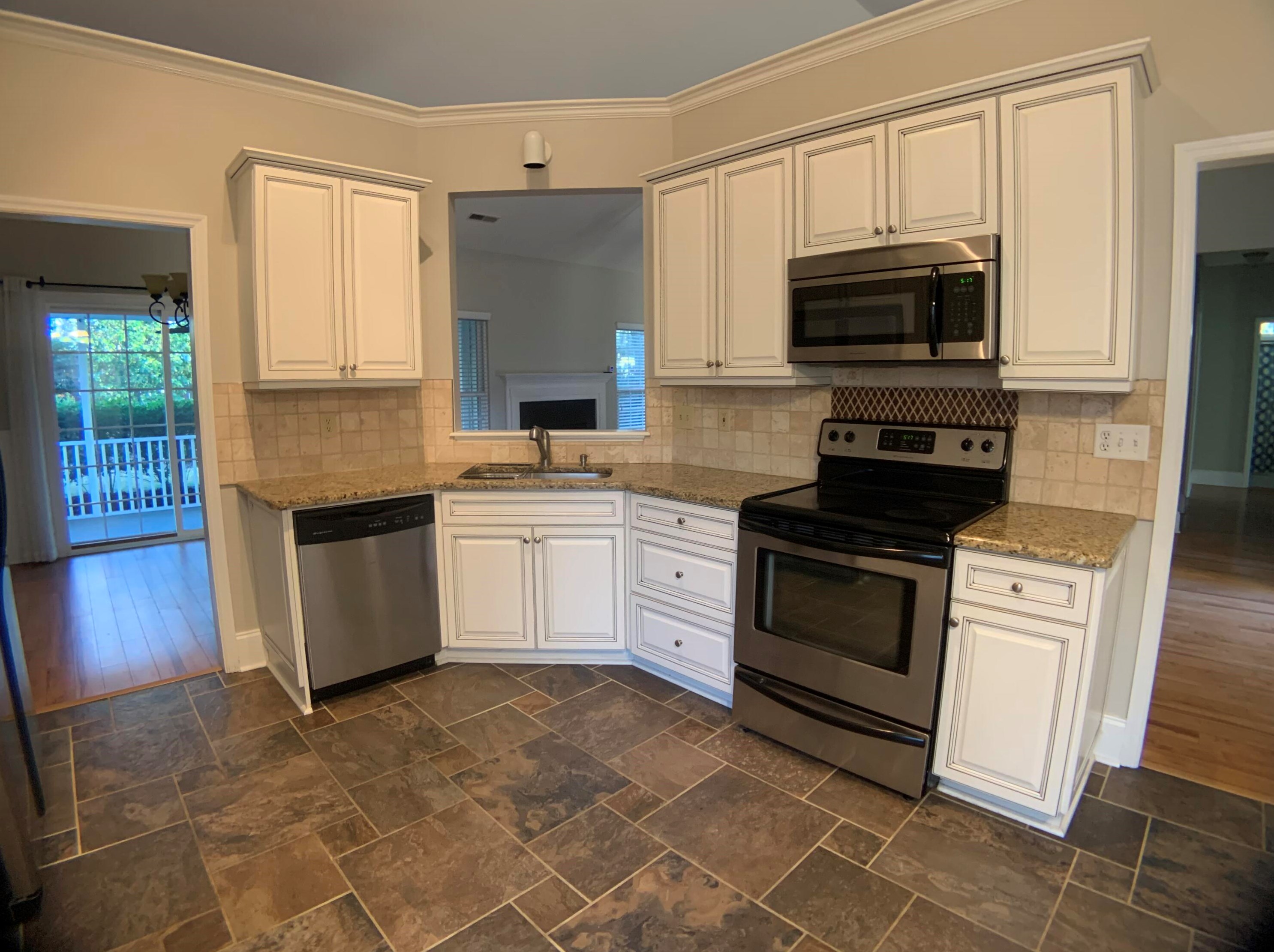 1970 Oak Tree Ln, Mount Pleasant, SC 29464