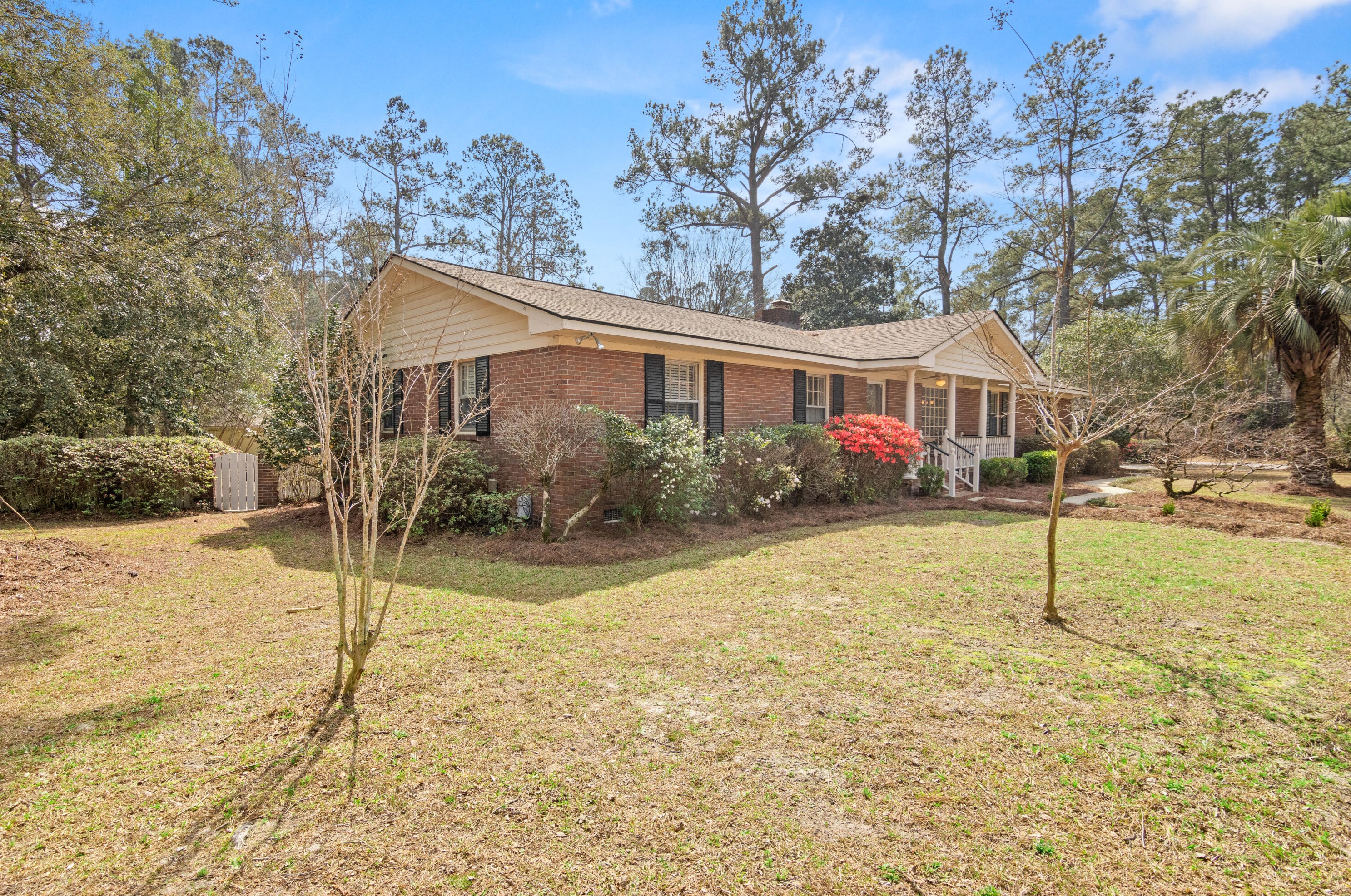 405 Pinehurst Ave, Summerville, SC 29483-3527