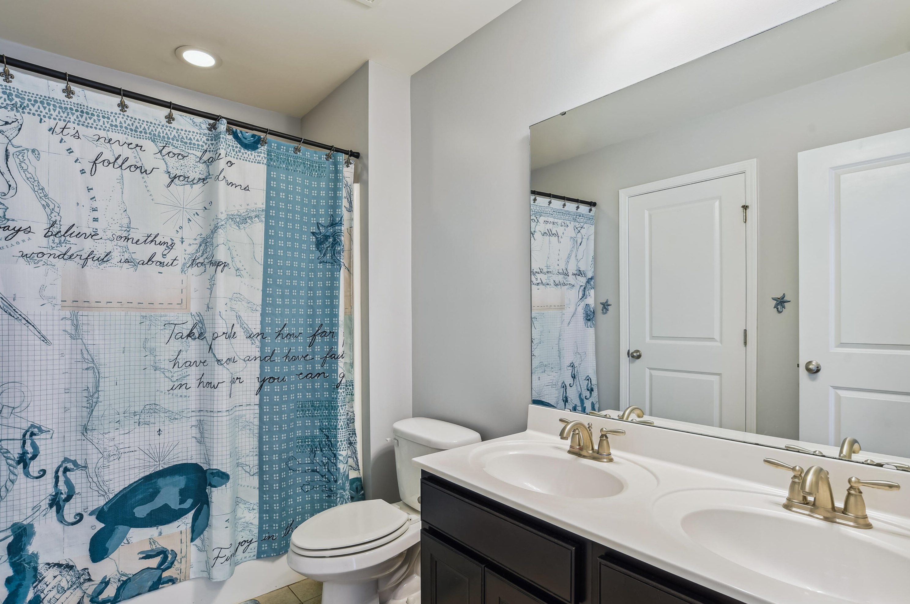 302 Freeland Way, Moncks Corner SC  29461-8868 exterior