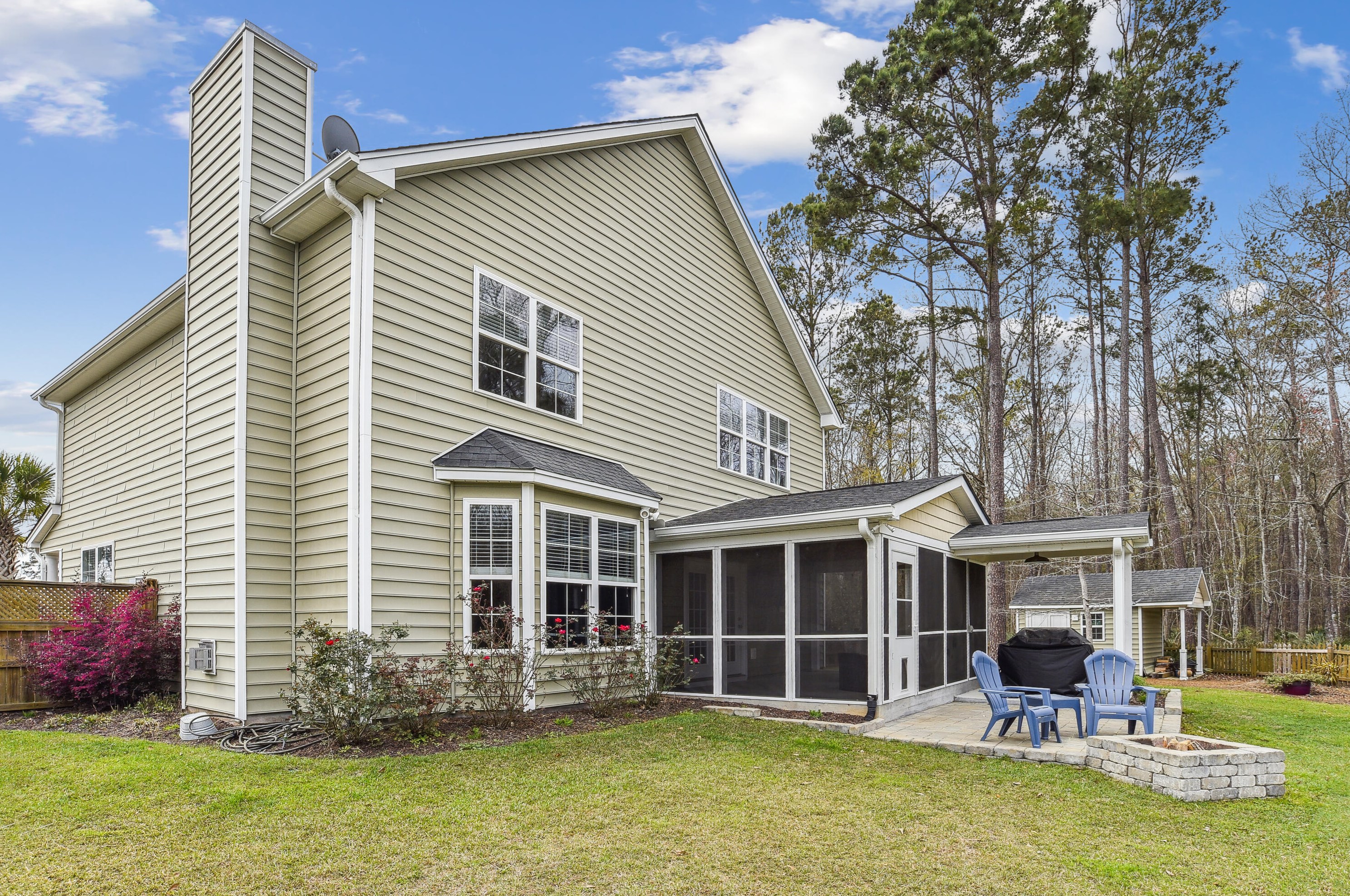 302 Freeland Way, Moncks Corner SC  29461-8868 exterior