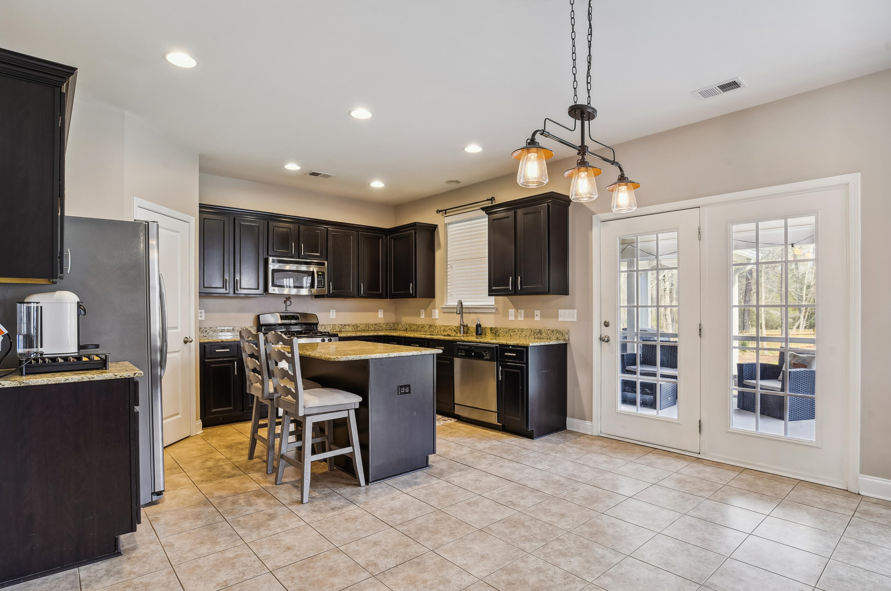302 Freeland Way, Moncks Corner SC  29461-8868 exterior