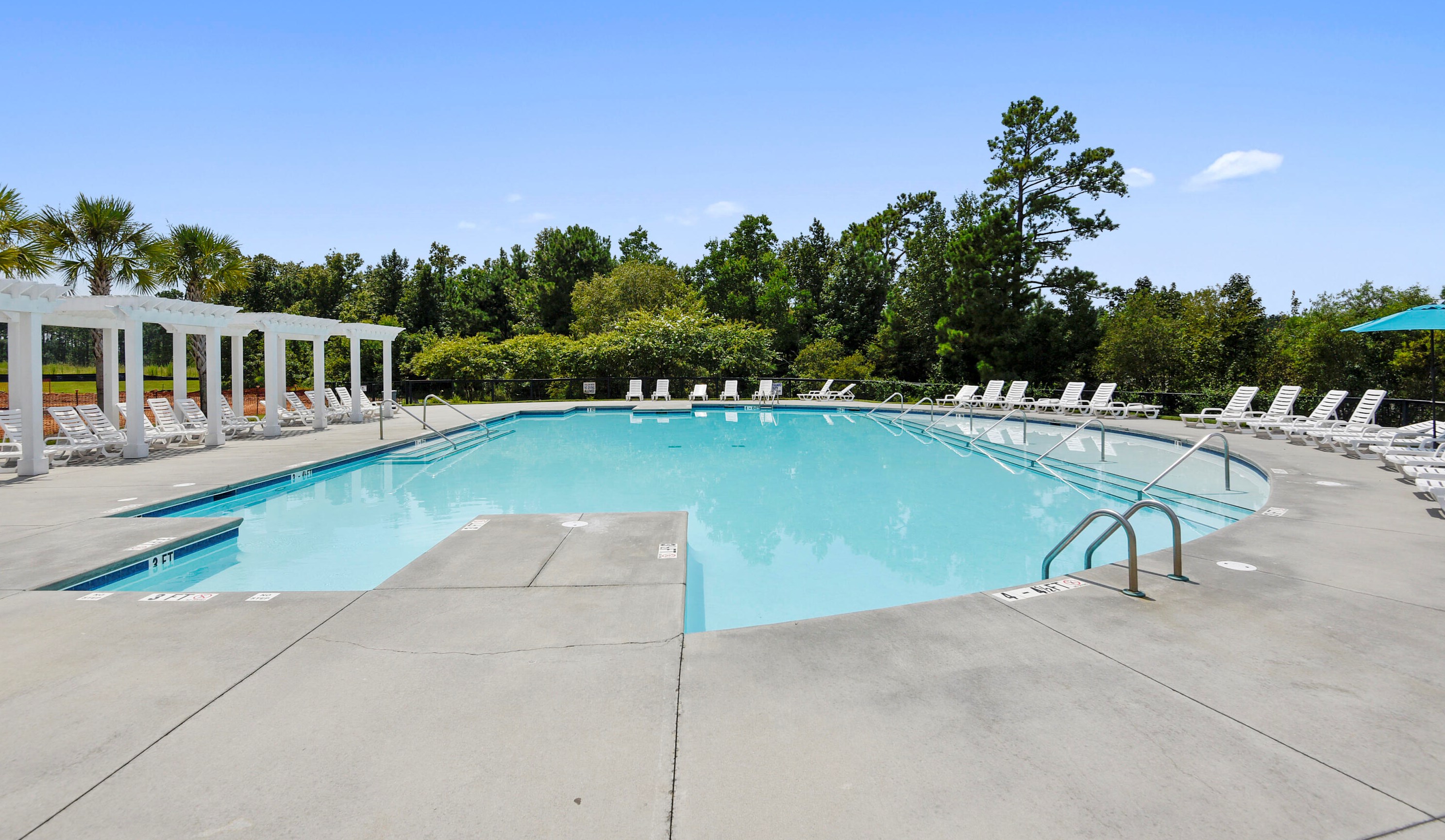 302 Freeland Way, Moncks Corner SC  29461-8868 exterior