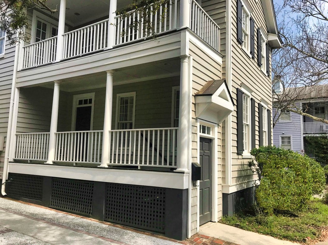 3 Radcliffe Pl, Charleston, SC 29403