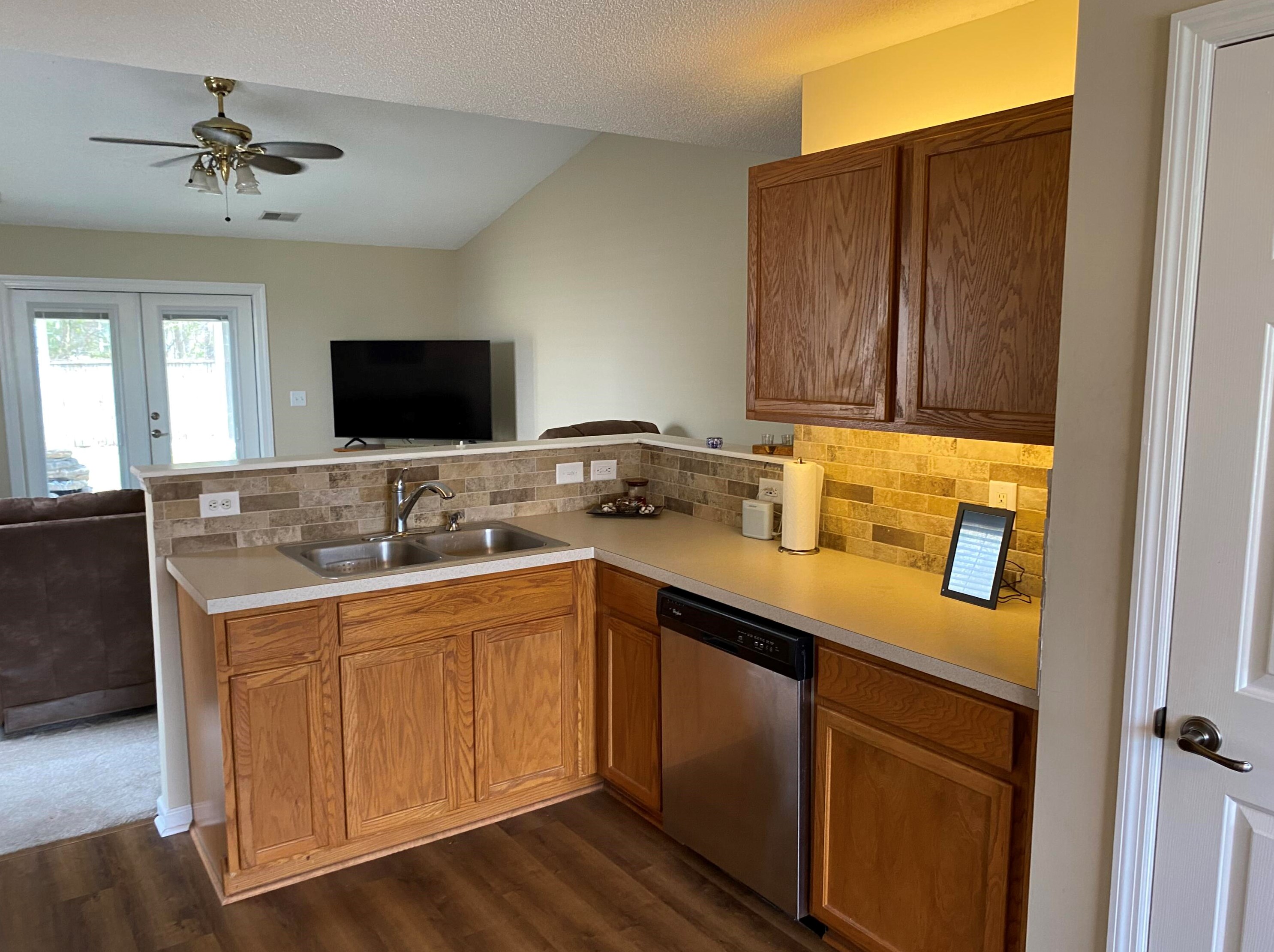 110 Creek Bend Dr, Summerville, SC 29485-8469
