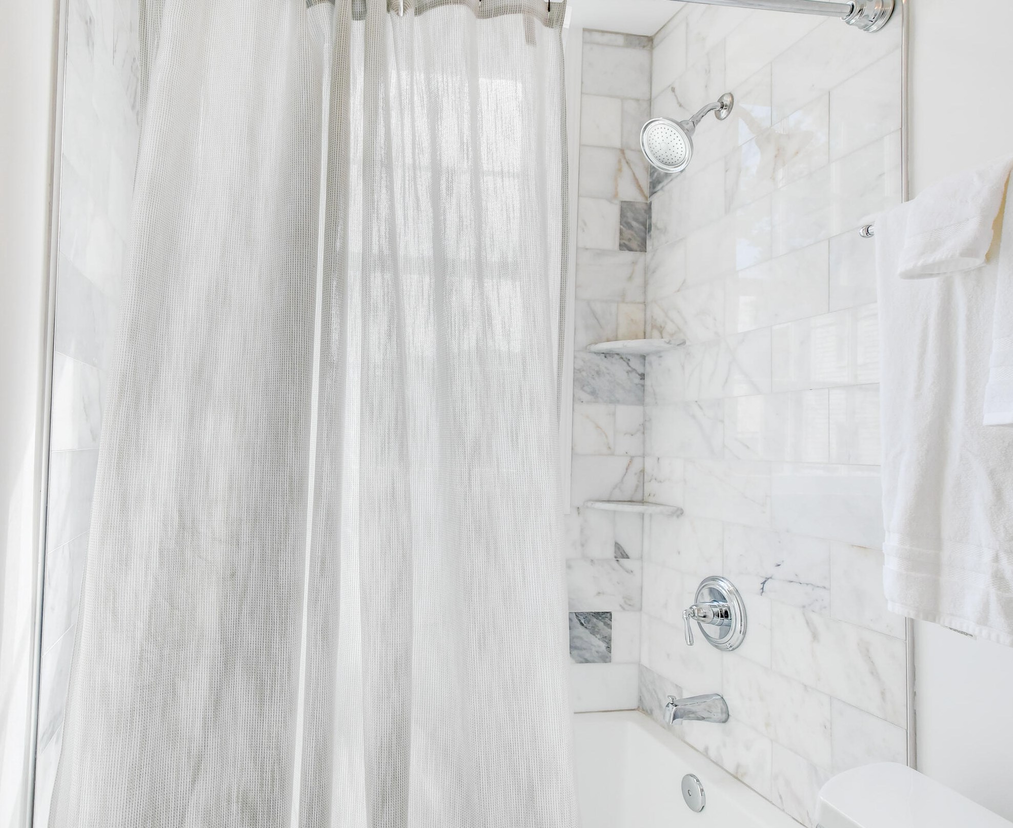 67 Line St, Charleston SC 29403-5419 exterior