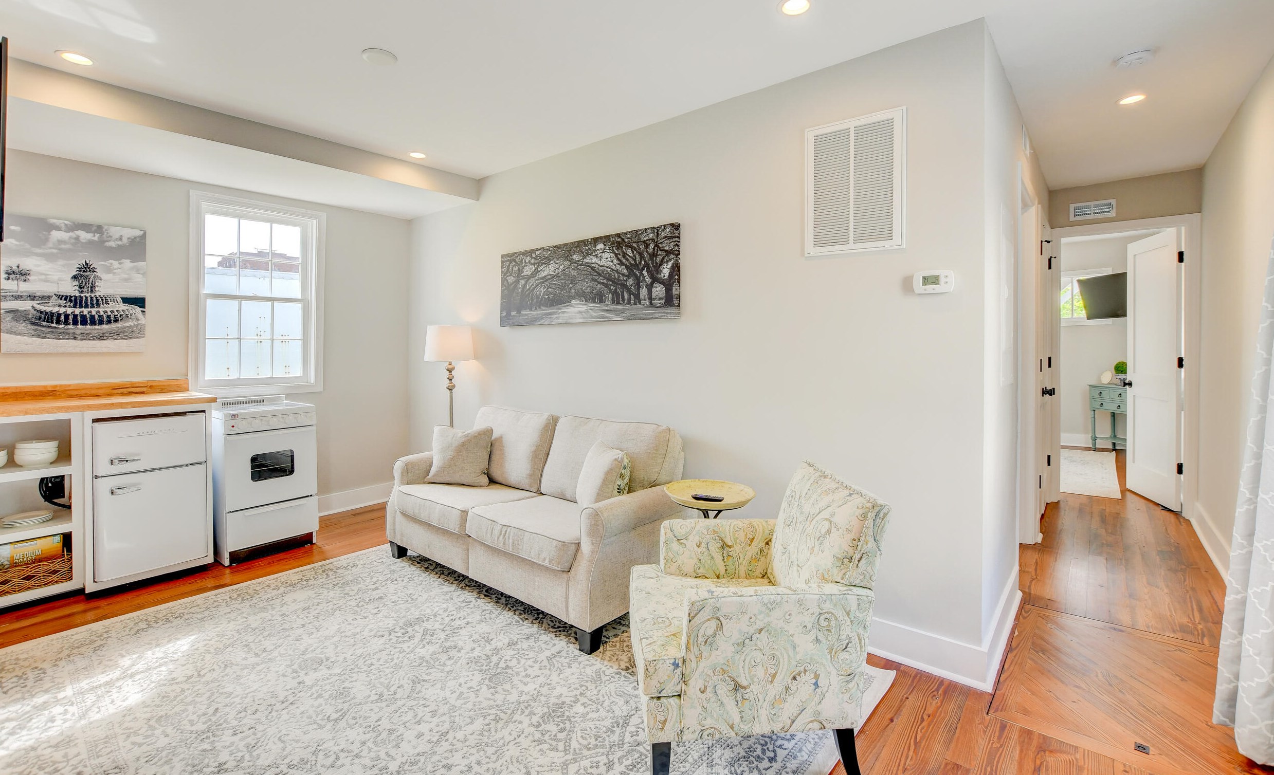 67 Line St, Charleston SC 29403-5419 exterior