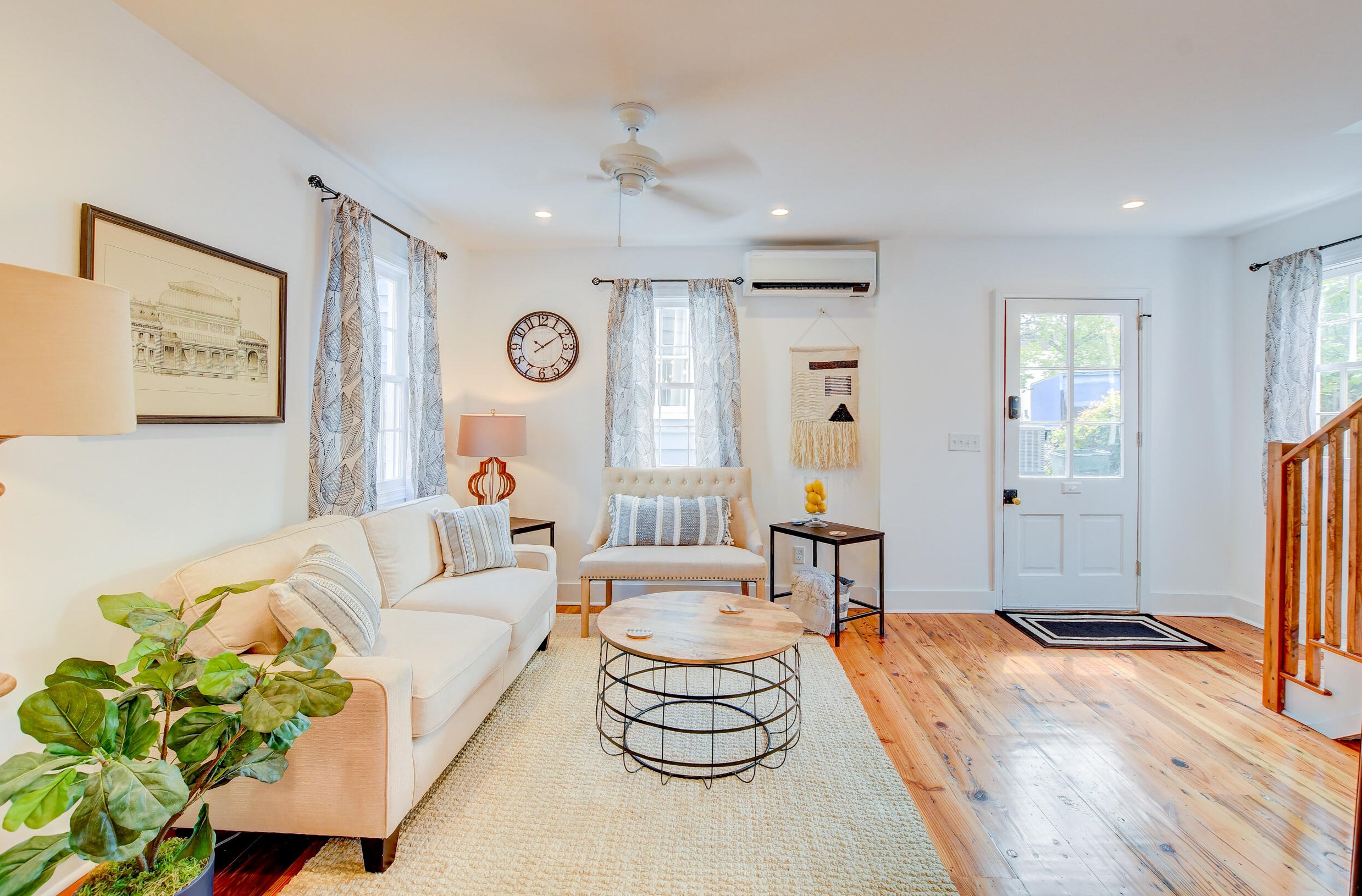 67 Line St, Charleston SC 29403-5419 exterior