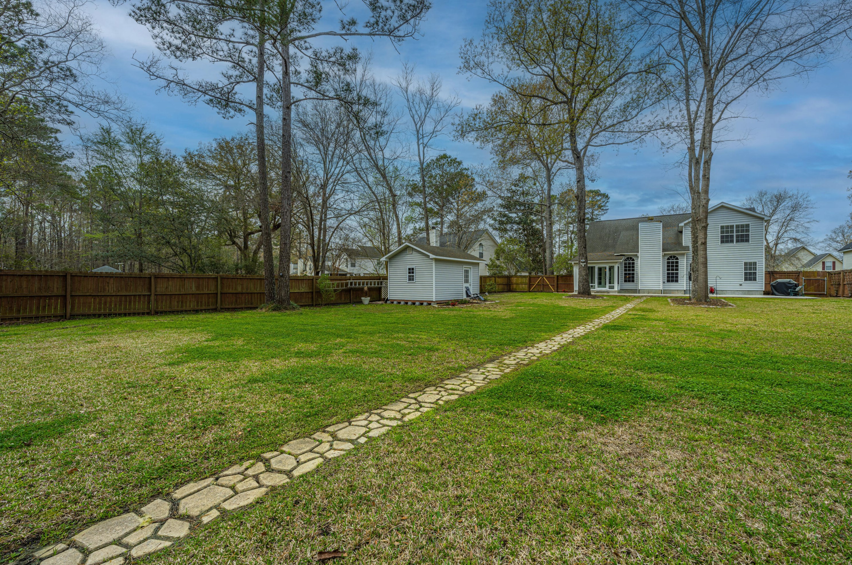 120 Tattingstone Way, Charleston SC  29445-7155 exterior
