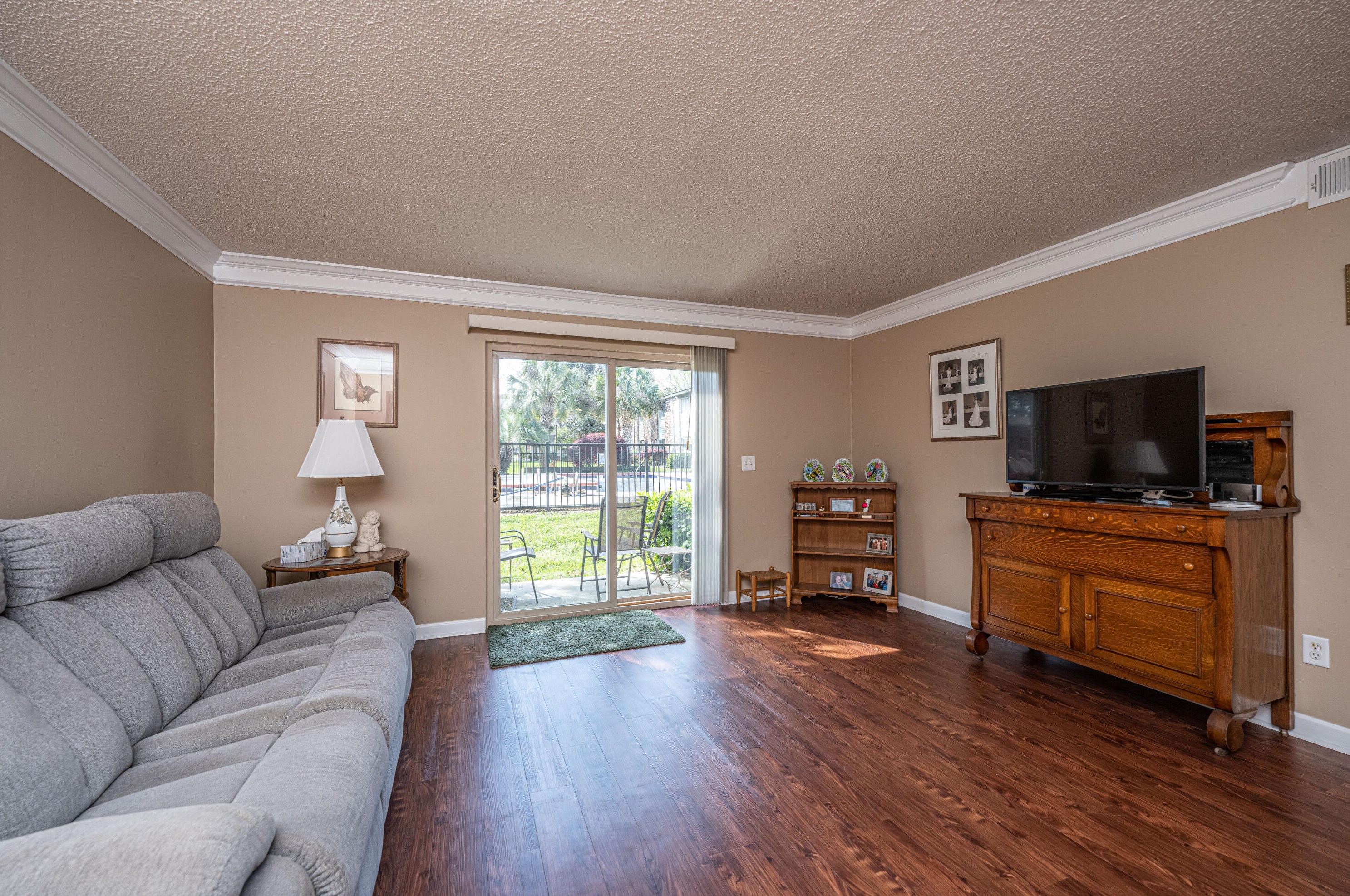 809 Andrea Ln, Charleston SC  29410-8631 exterior