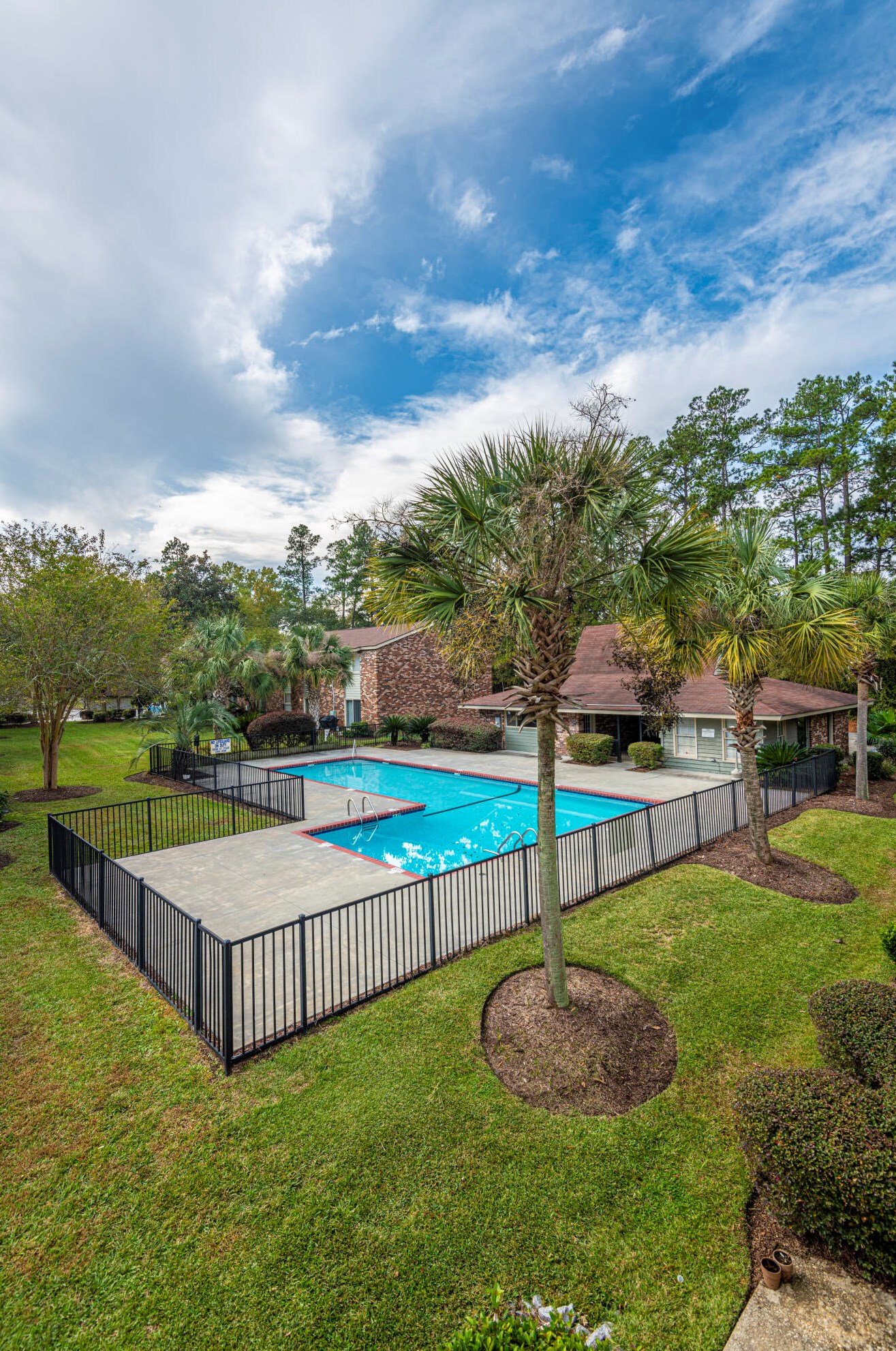 809 Andrea Ln, Charleston SC  29410-8631 exterior