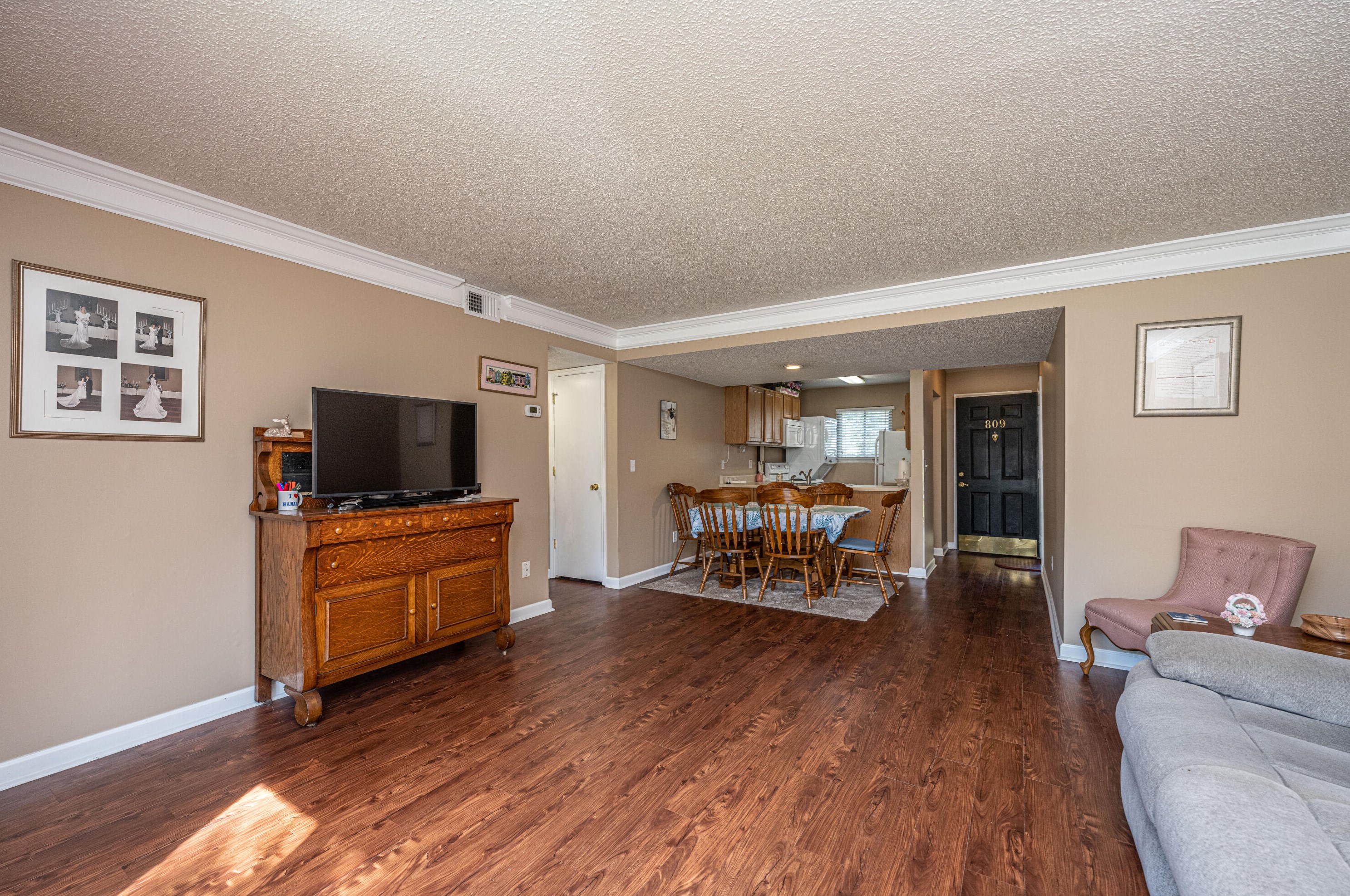 809 Andrea Ln, Charleston SC  29410-8631 exterior