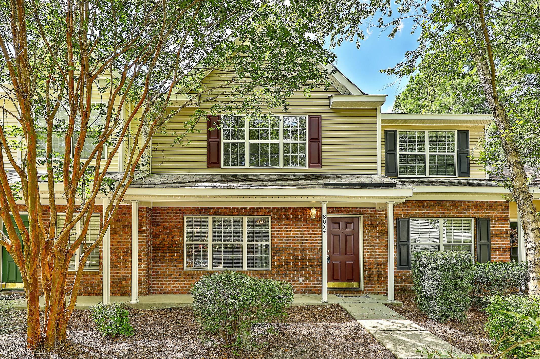 8074 Shadow Oak Dr, Charleston, SC 29406