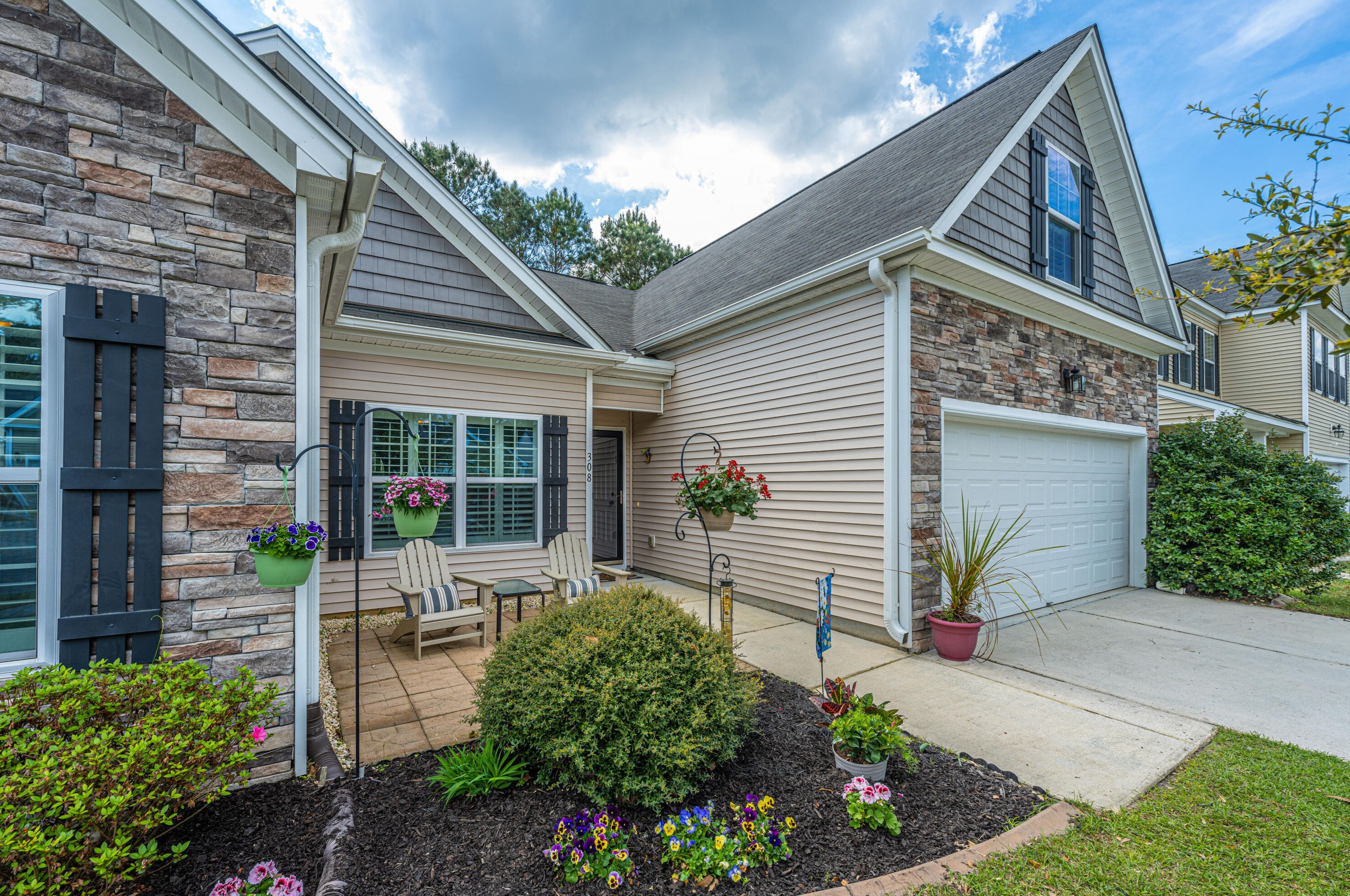 308 Wynfield Forest Dr, Summerville, SC 29485-9087