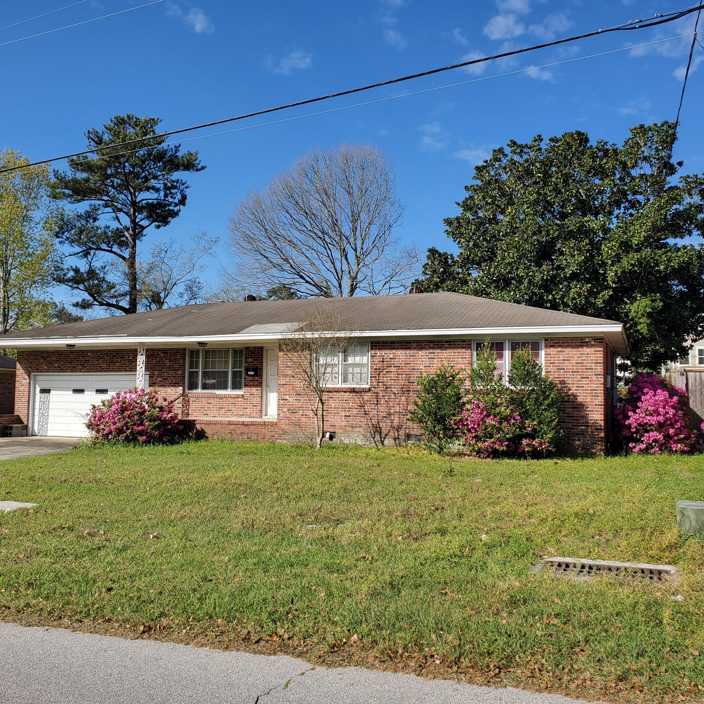 5523 Buskirk Ave, Charleston, SC 29406-3316