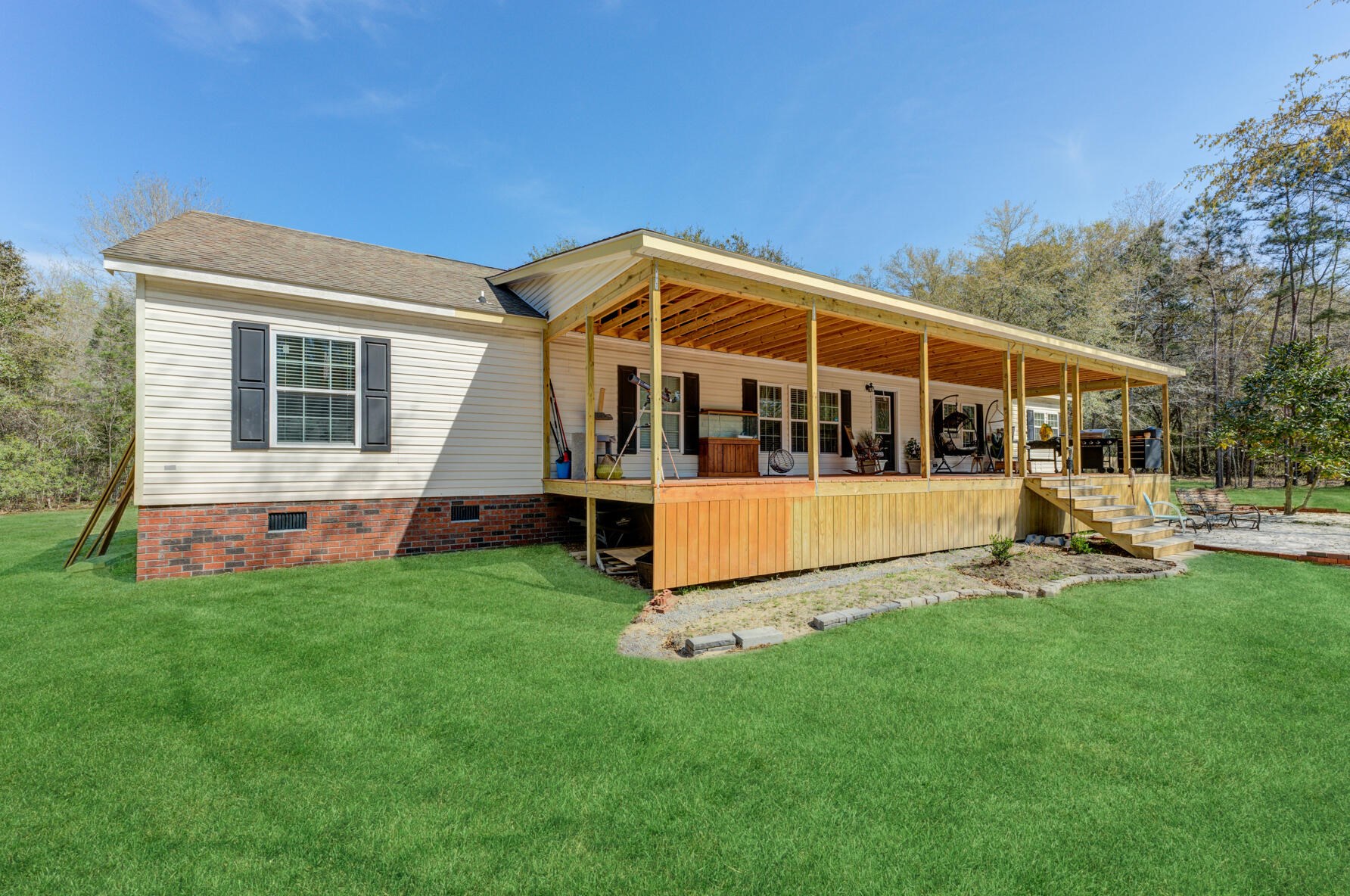 308 Power House Rd, Moncks Corner, SC 29461-4304