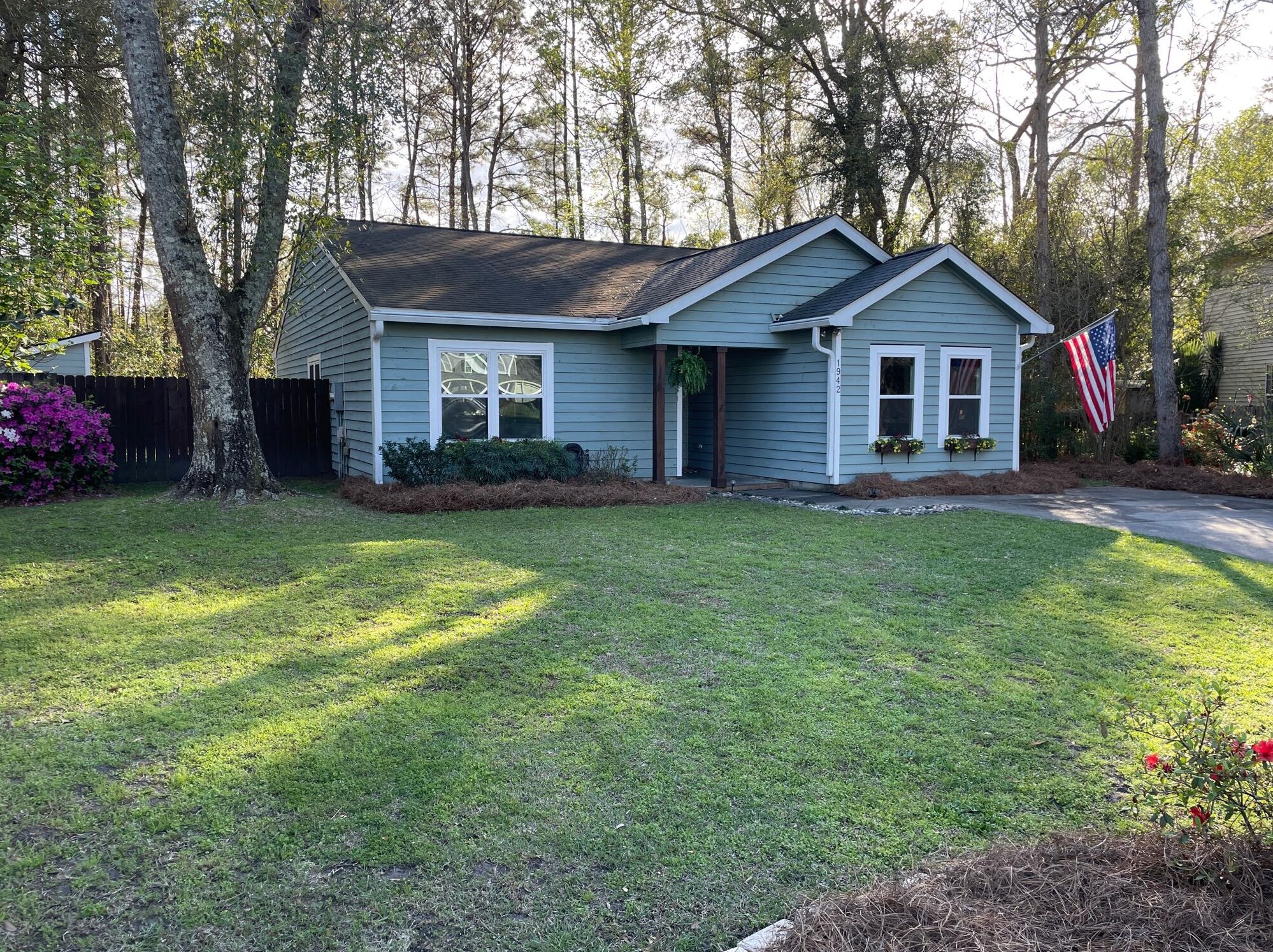 1942 Twickenham Pl, Mount Pleasant, SC 29464