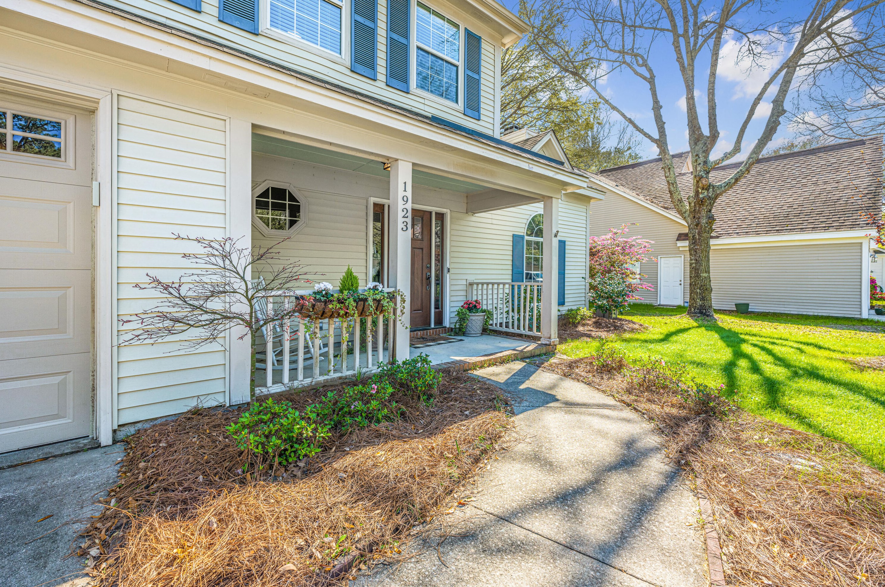 1923 Oak Tree Ln, Mount Pleasant, SC 29464