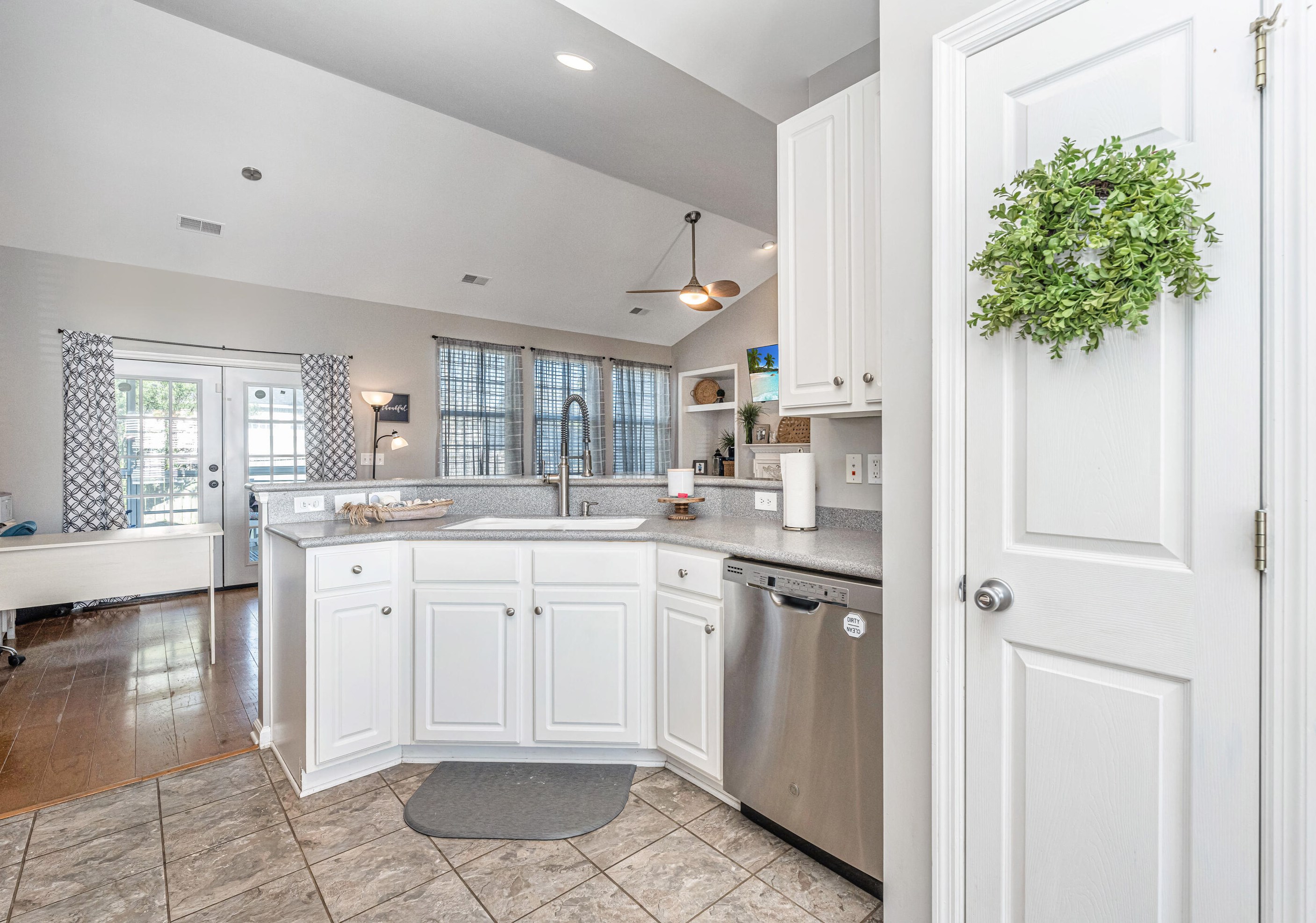 7309 Kestrel Trl, Charleston SC  29410-8264 exterior