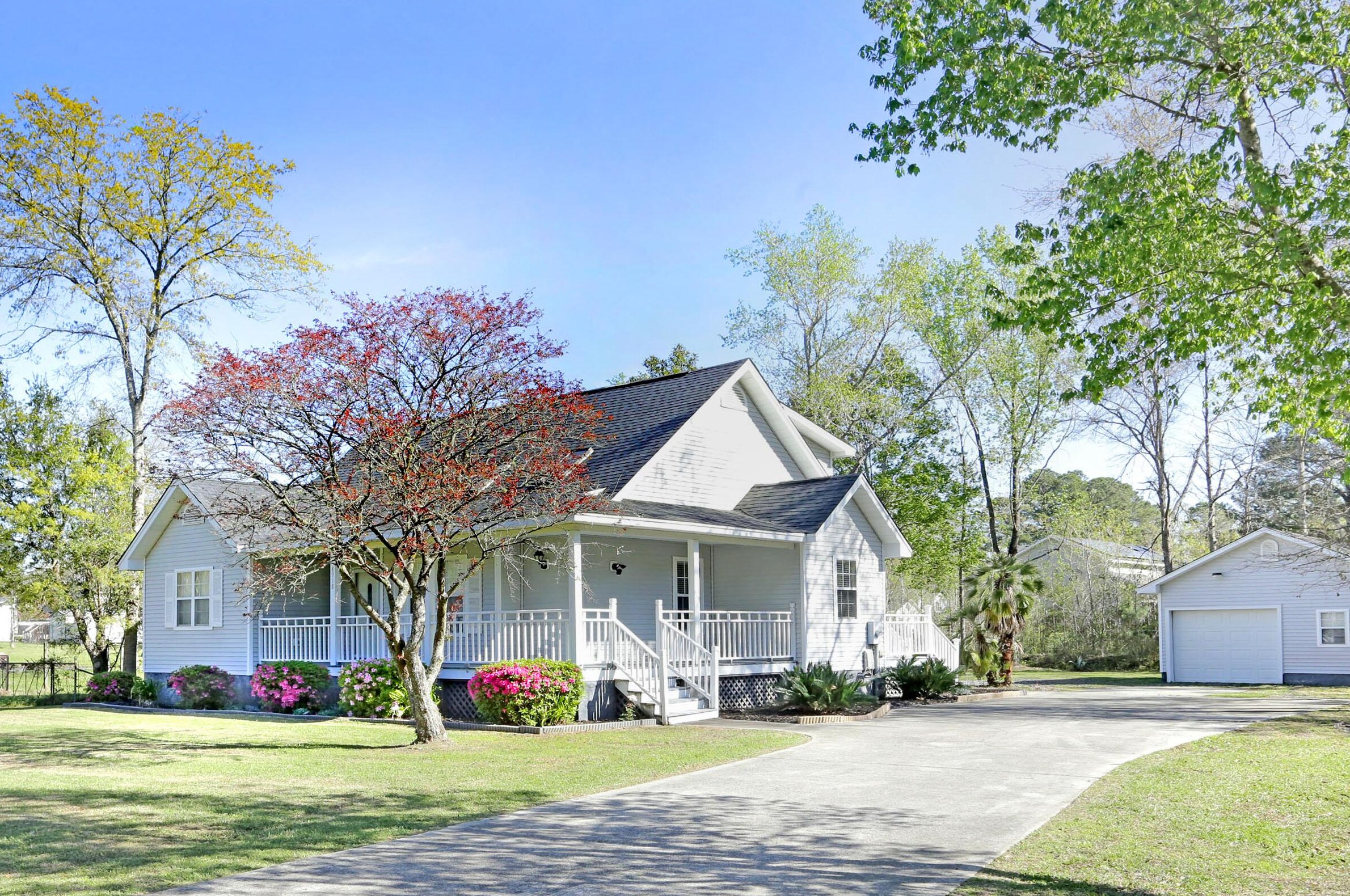 8918 Salamander Rd, Charleston, SC 29406-9062