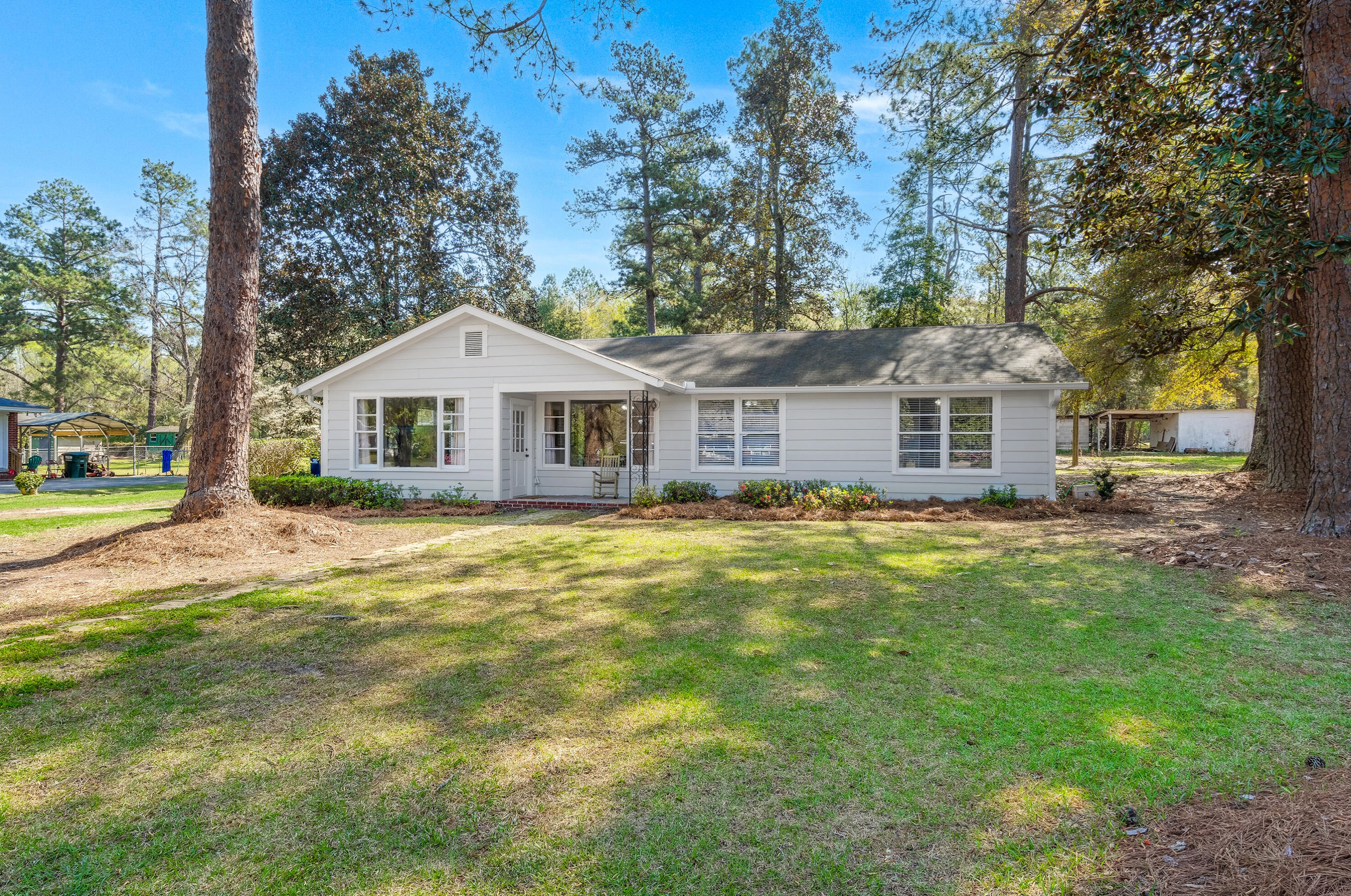 706 Ridge St, Saint George, SC 29477-2456