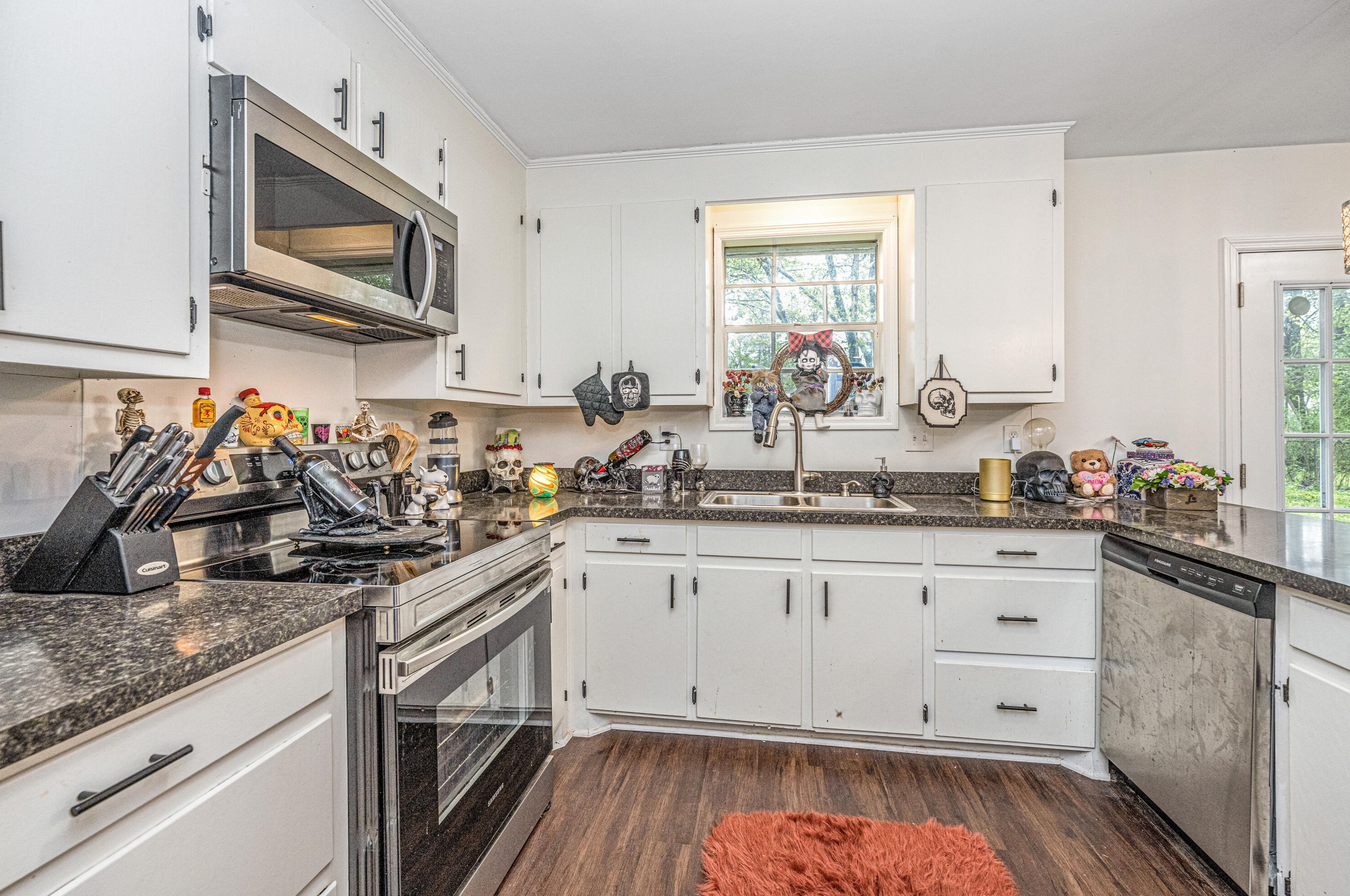 107 Bee St, Summerville SC  29483-2507 exterior