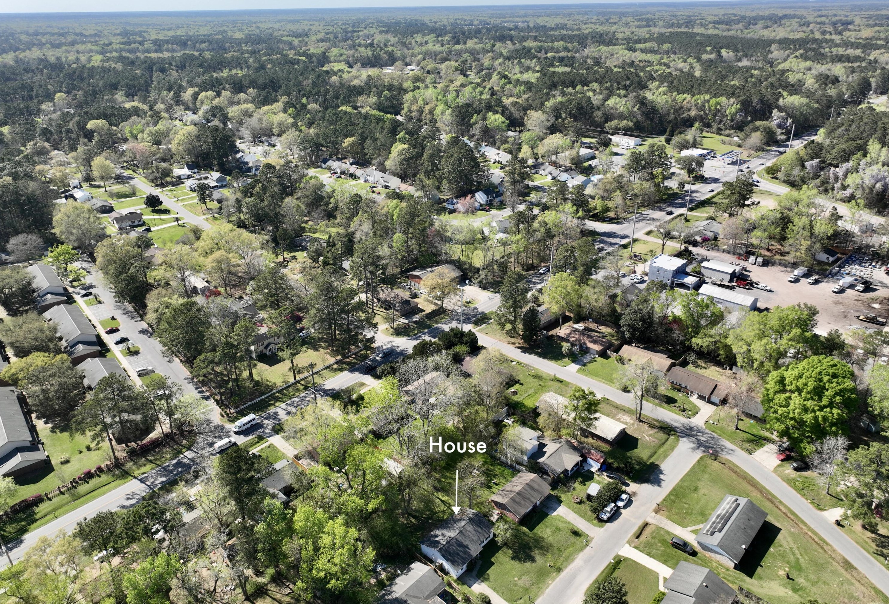 107 Bee St, Summerville SC  29483-2507 exterior