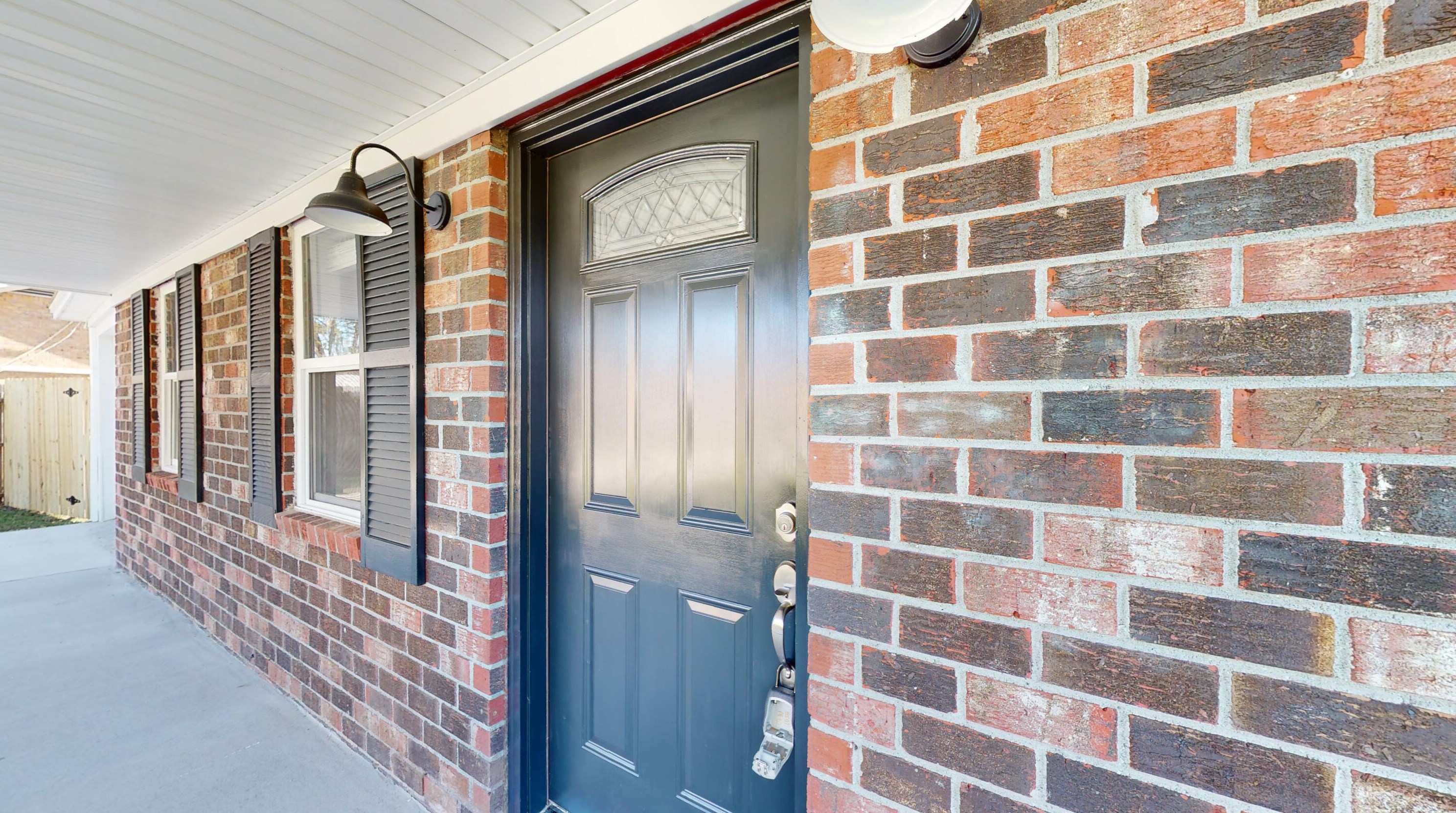 213 Mulberry Dr, Summerville, SC 29483-8827