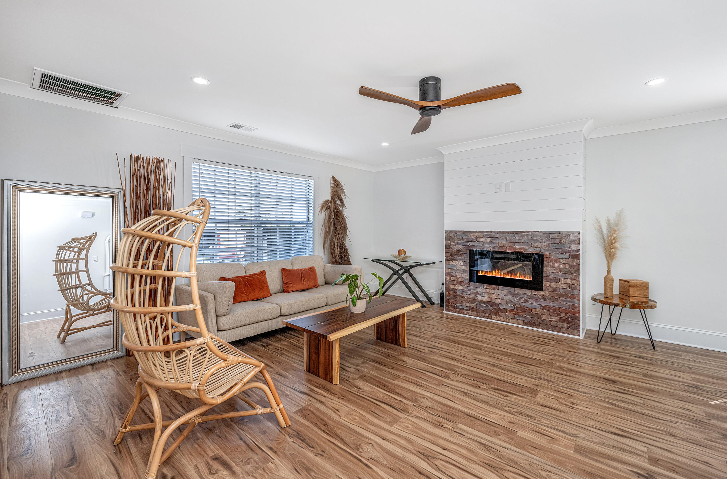 154 Patriot Ln, Summerville SC  29483-1889 exterior