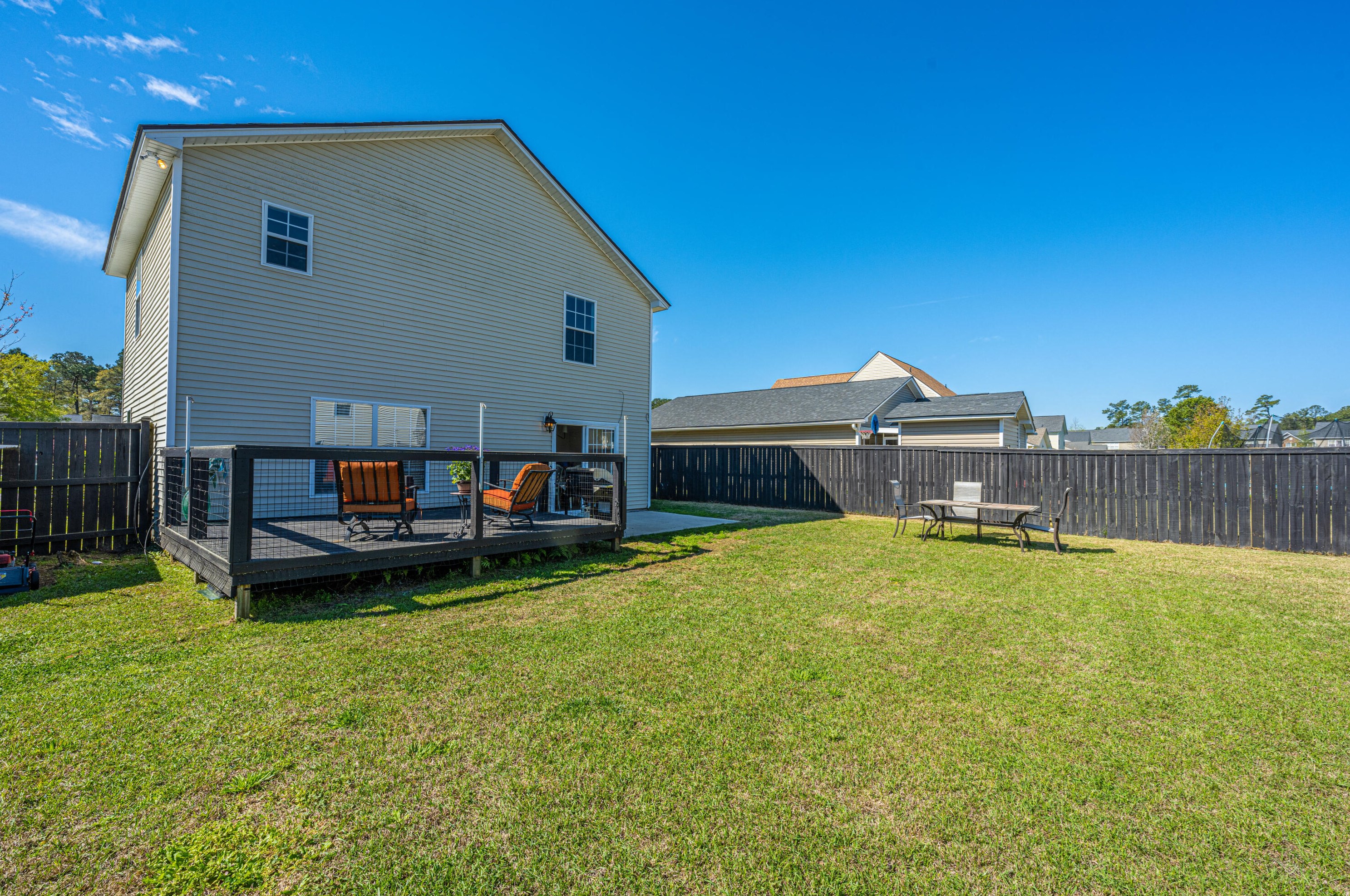 154 Patriot Ln, Summerville SC  29483-1889 exterior