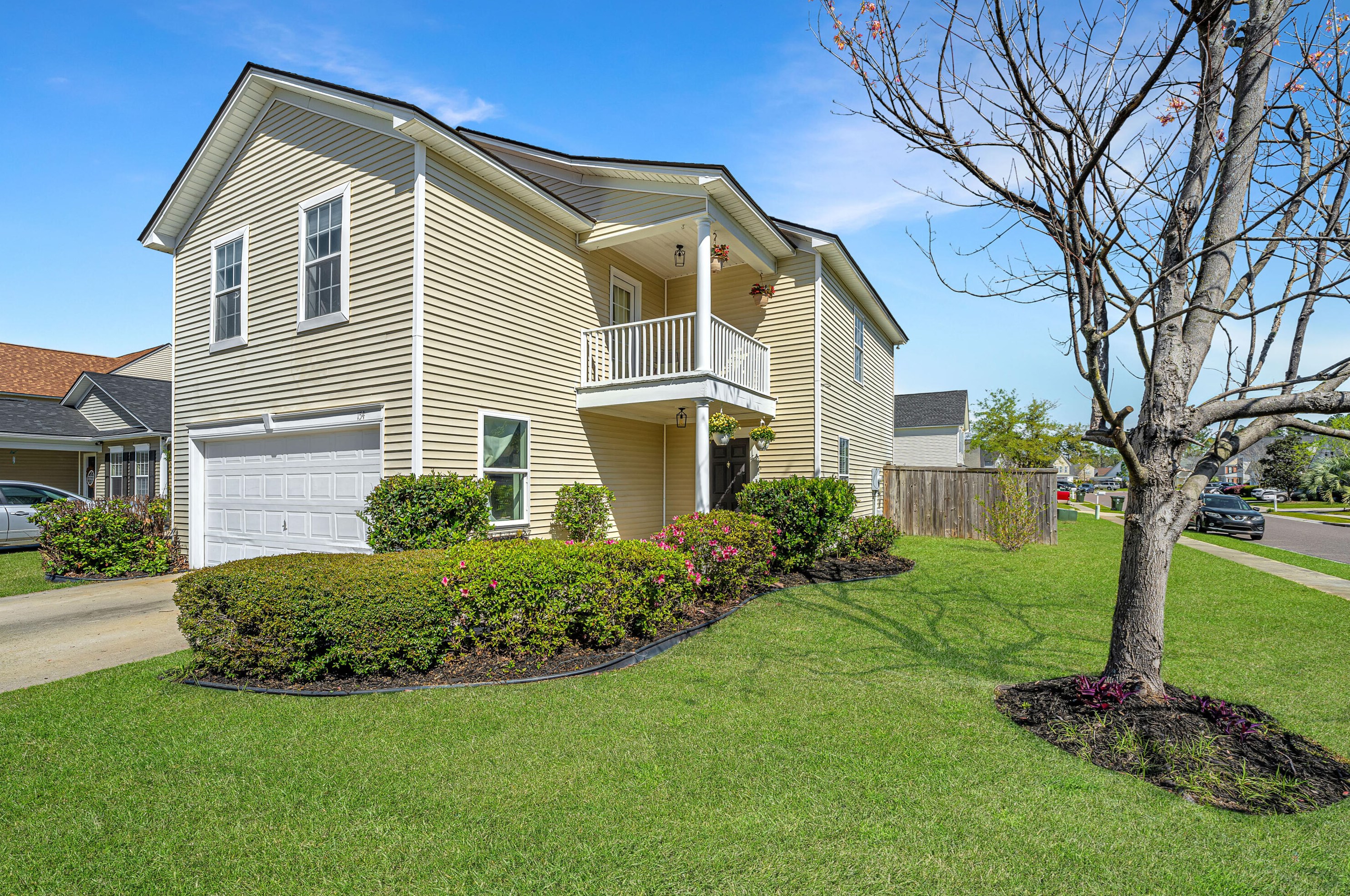 154 Patriot Ln, Summerville, SC 29483-1889