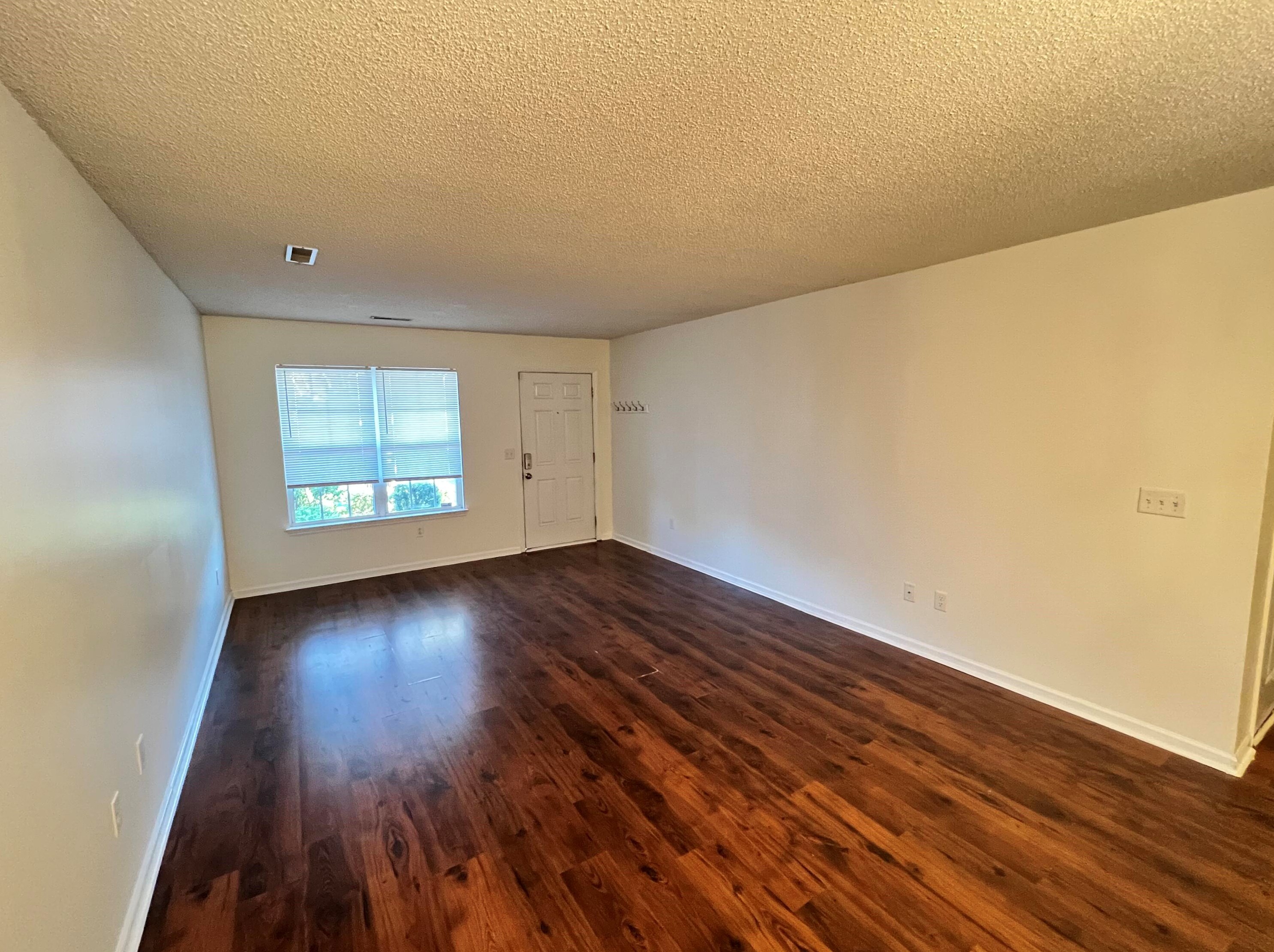 113 Davenport St, Charleston SC  29445-6660 exterior