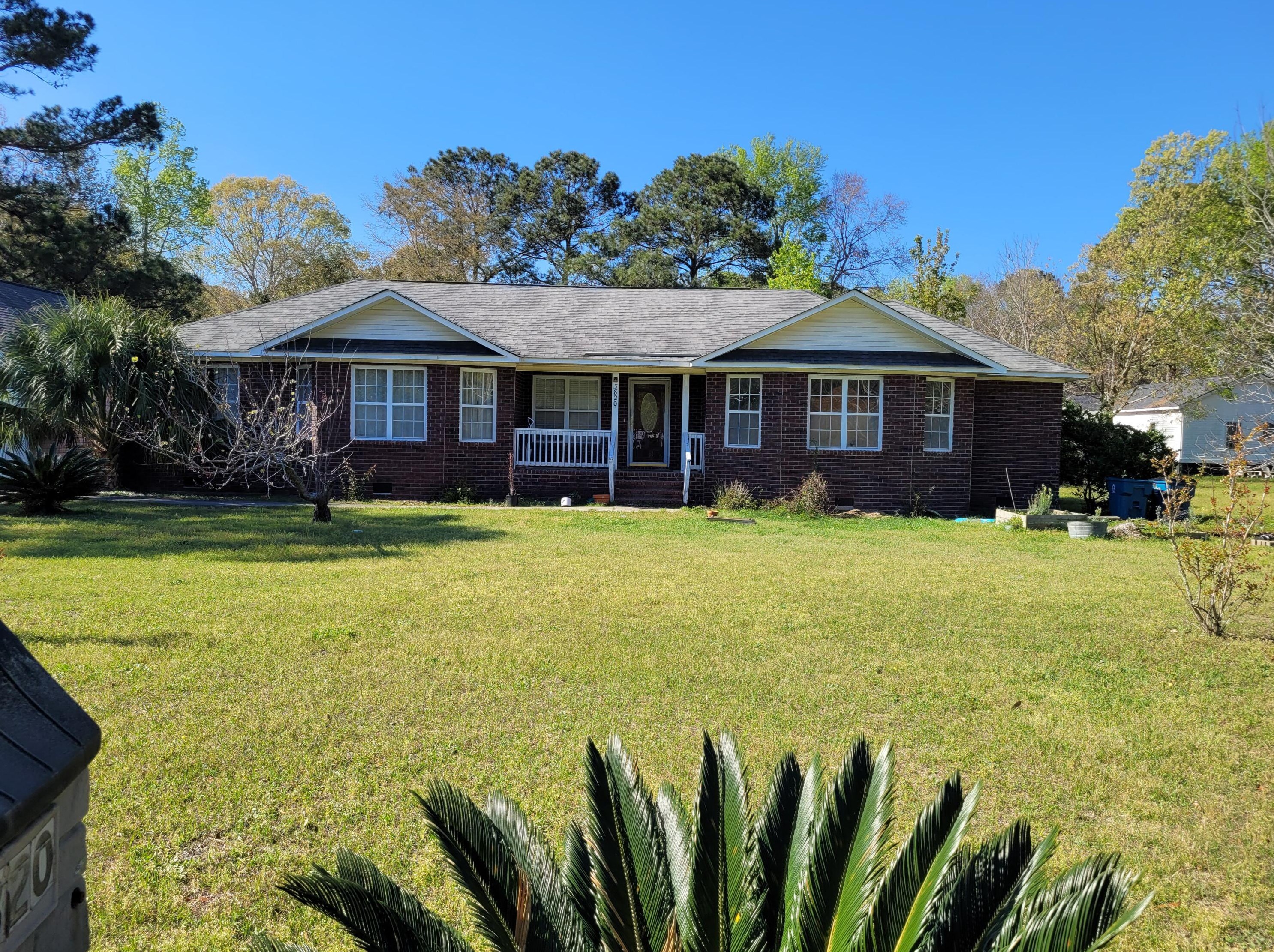 3820 Garden Hill Rd, Awendaw, SC 29429