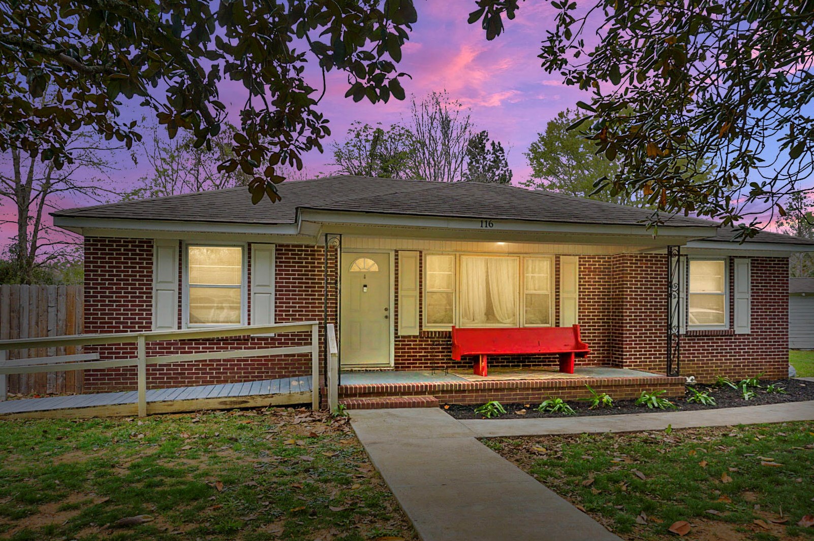 116 Magnolia St, Bonneau, SC 29431