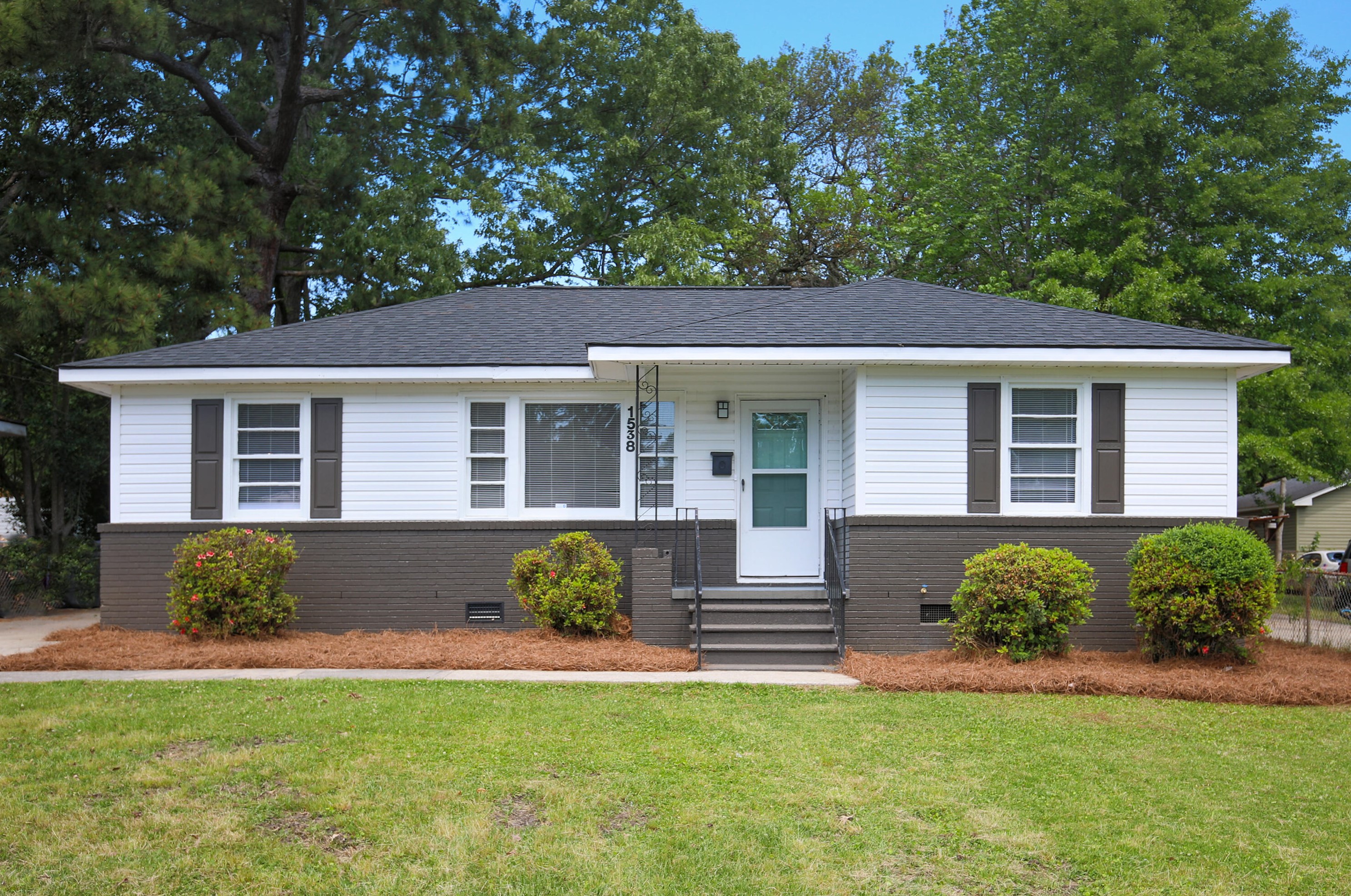 1538 Marietta St, Charleston, SC 29406-3721