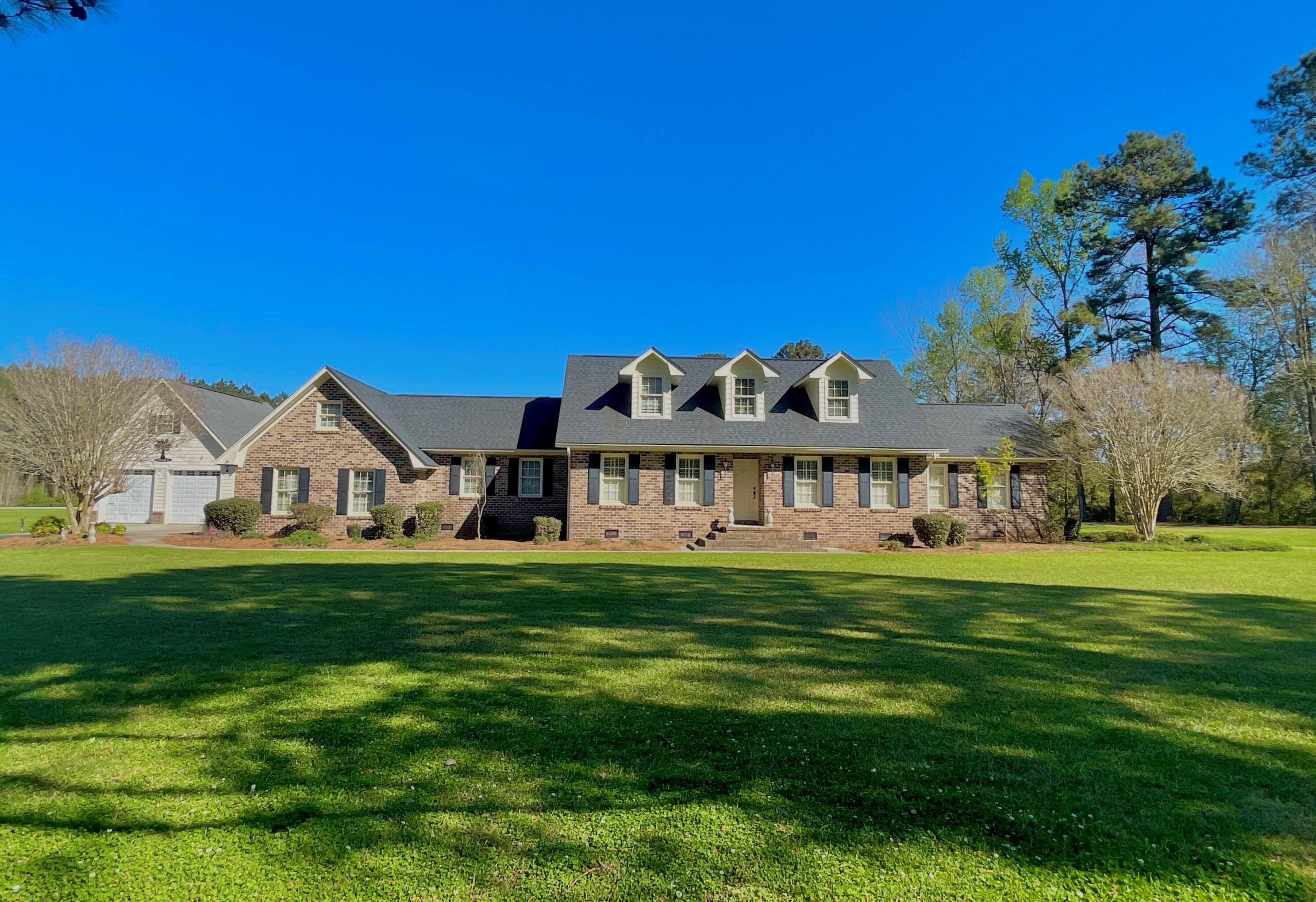 127 Country Club Blvd, Saint George, SC 29477-7503